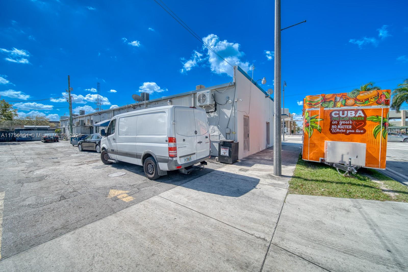 Cuban Restaurant Centrically Located In Hialeah On Palm Ave