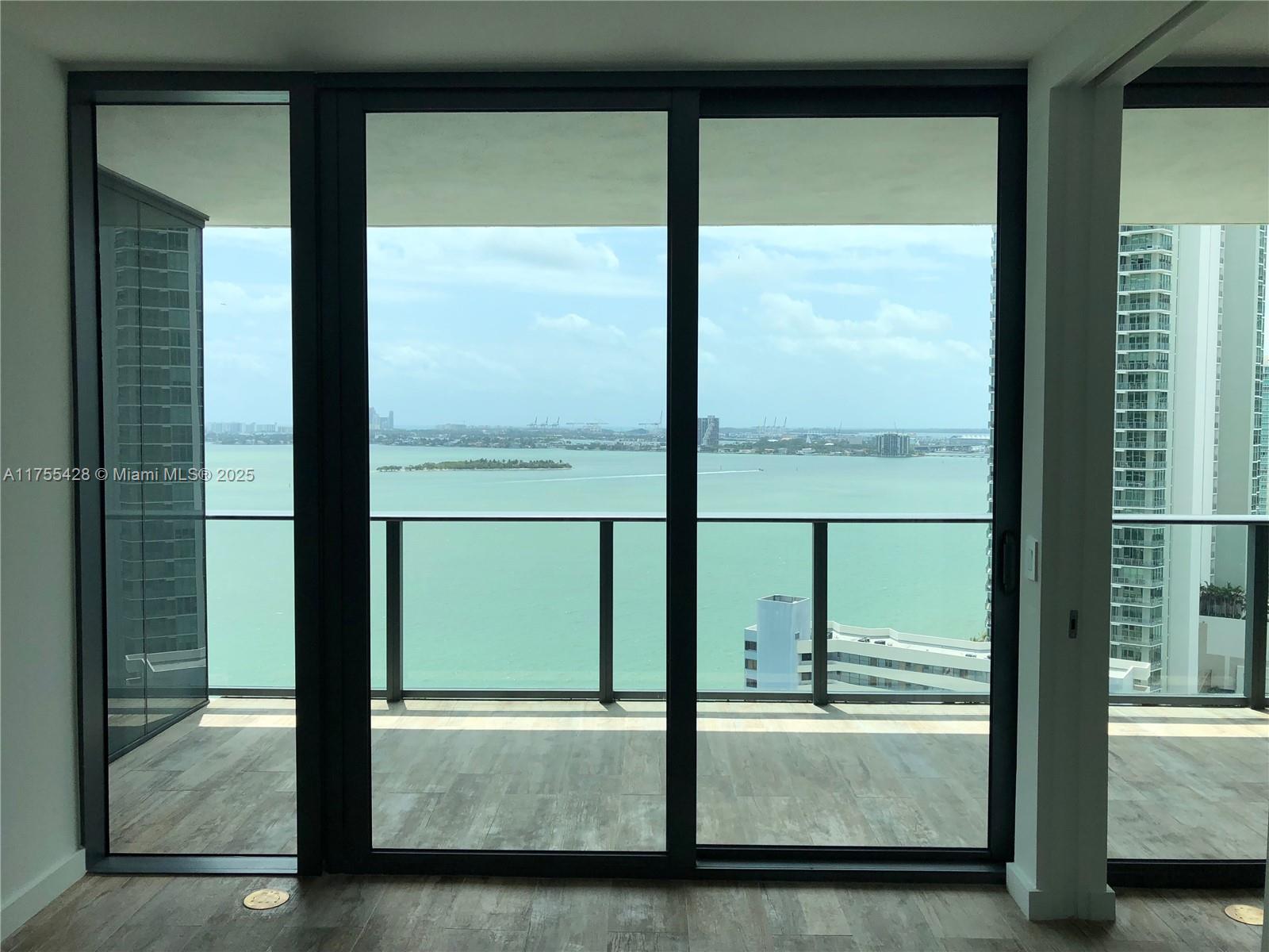 Condo for Sale in Miami, FL