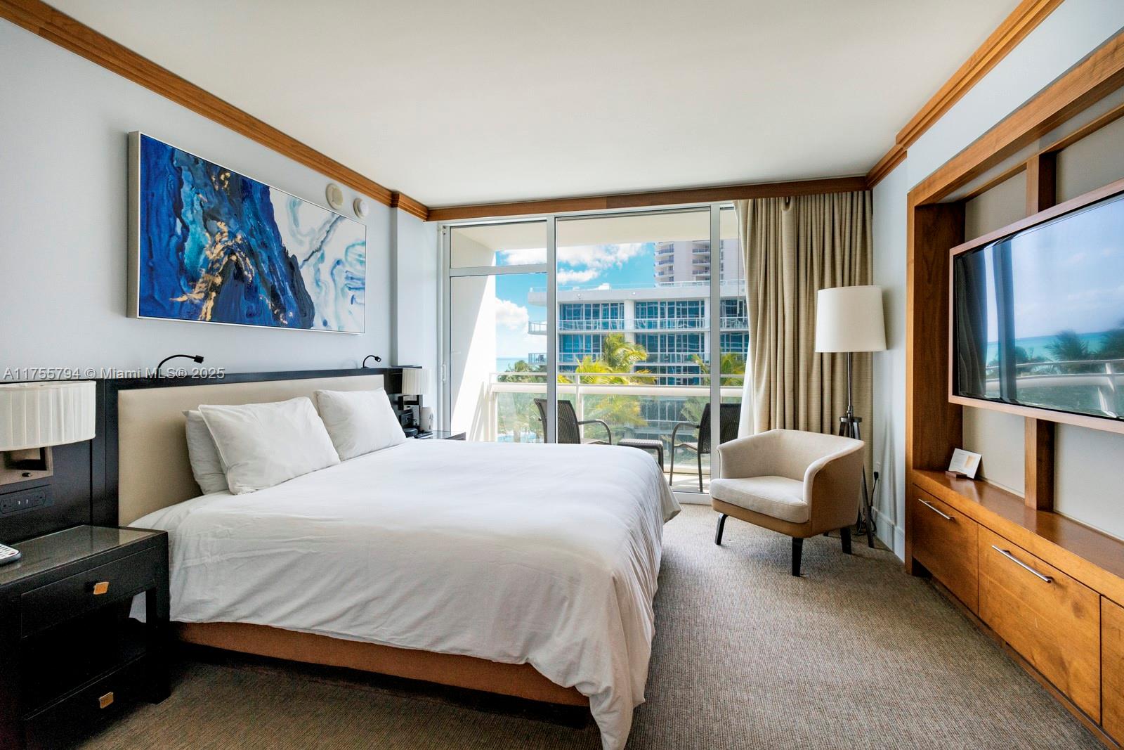 6801 Collins Ave #414, Miami Beach FL 33141