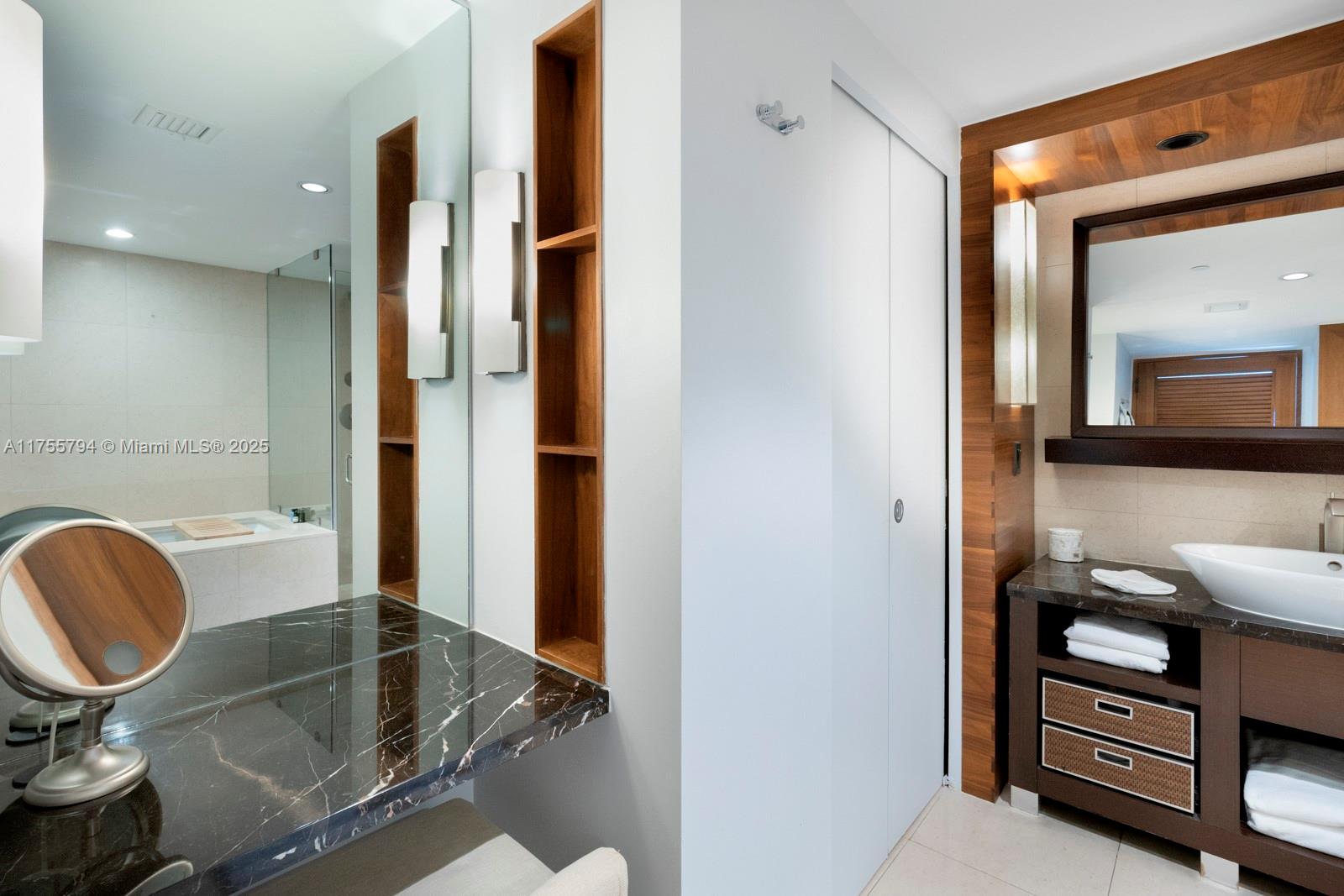 6801 Collins Ave #414, Miami Beach FL 33141