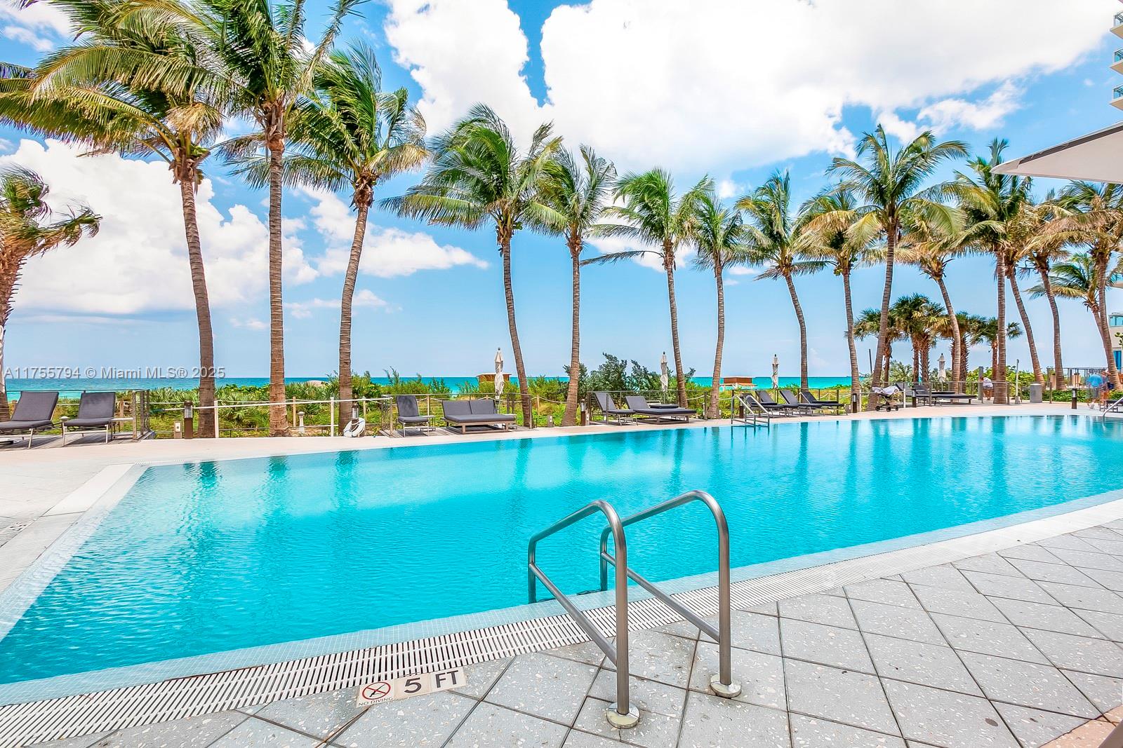 6801 Collins Ave #414, Miami Beach FL 33141
