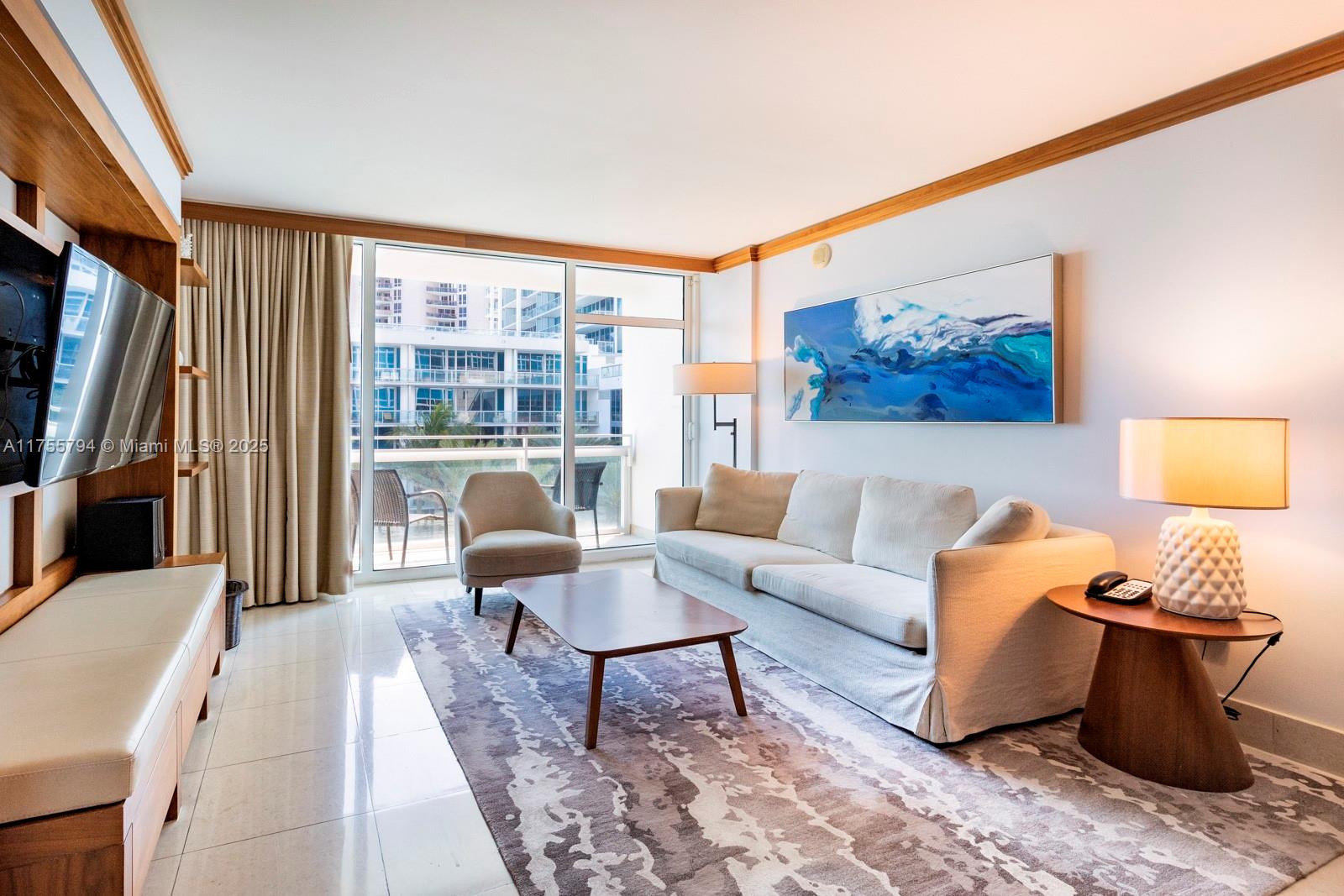6801 Collins Ave #414, Miami Beach FL 33141