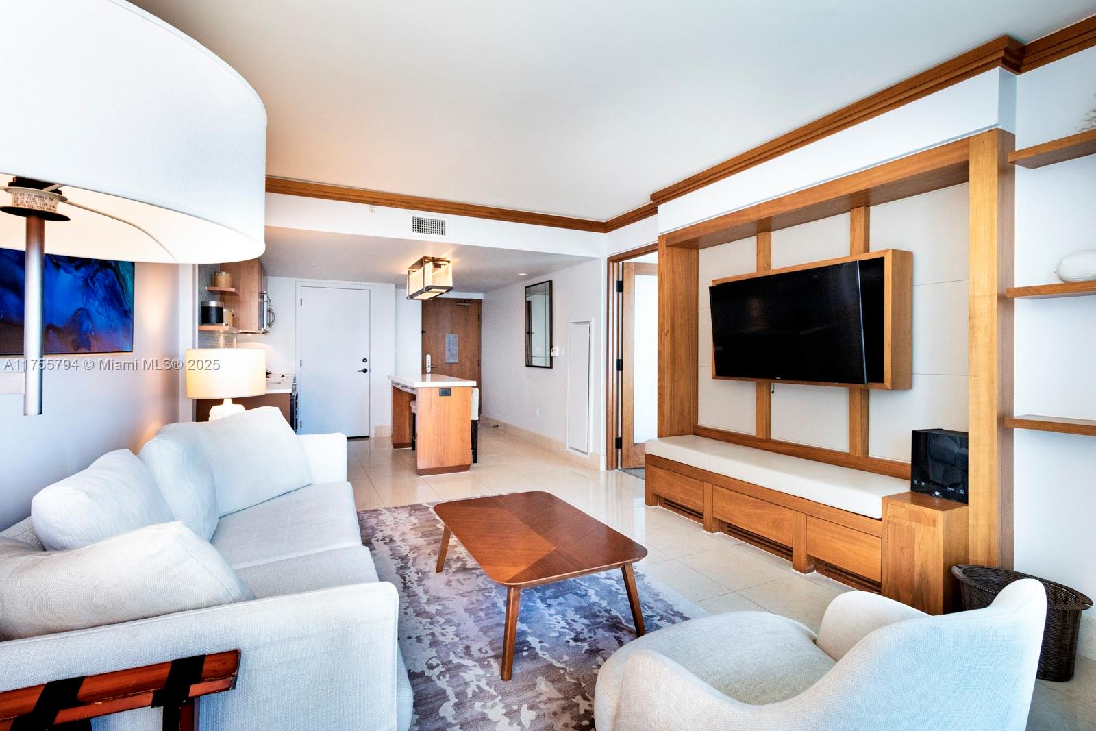 6801 Collins Ave #414, Miami Beach FL 33141