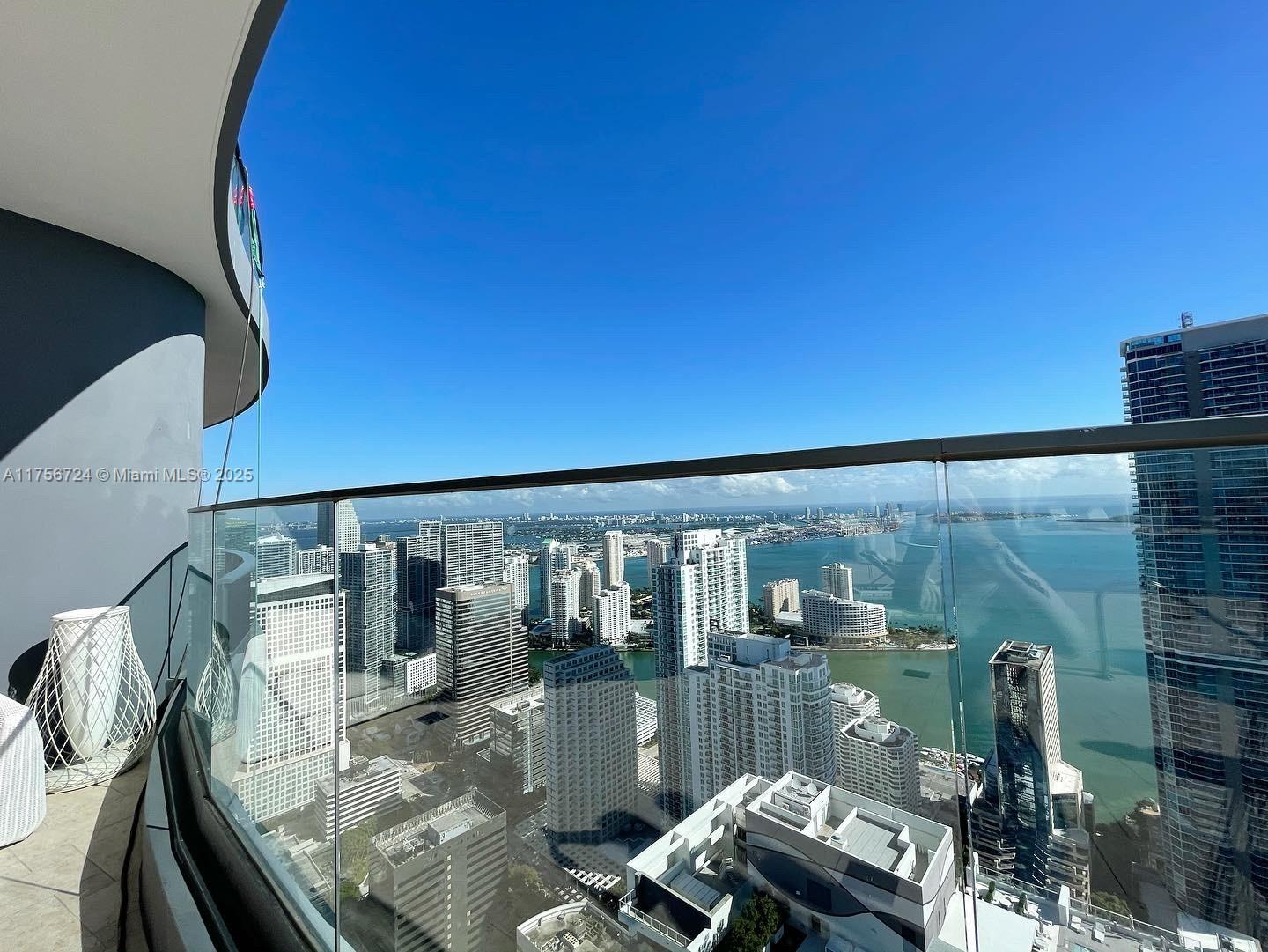 1000 Brickell Plz #2011, Miami FL 33131