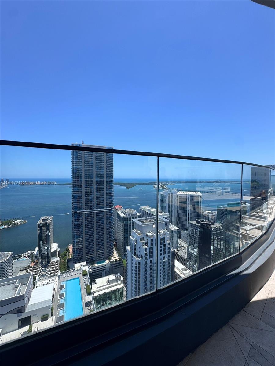 1000 Brickell Plz #2011, Miami FL 33131