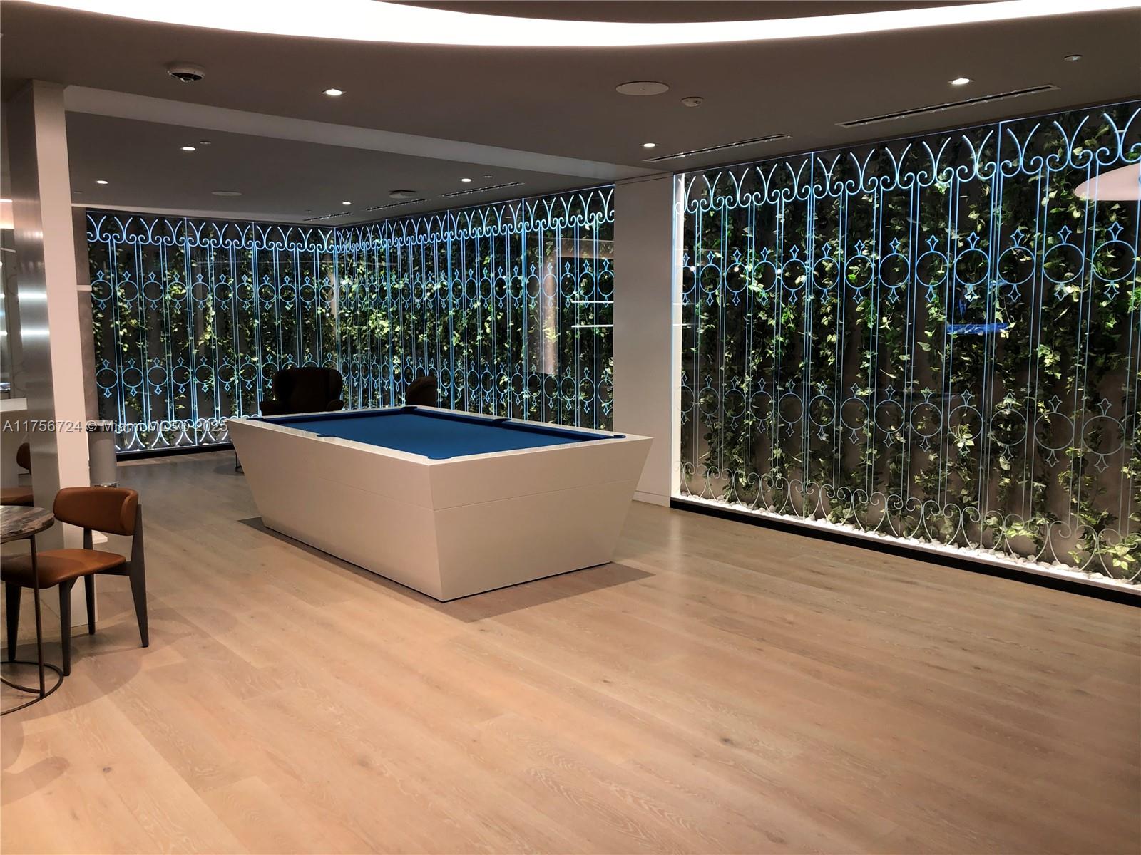 1000 Brickell Plz #2011, Miami FL 33131