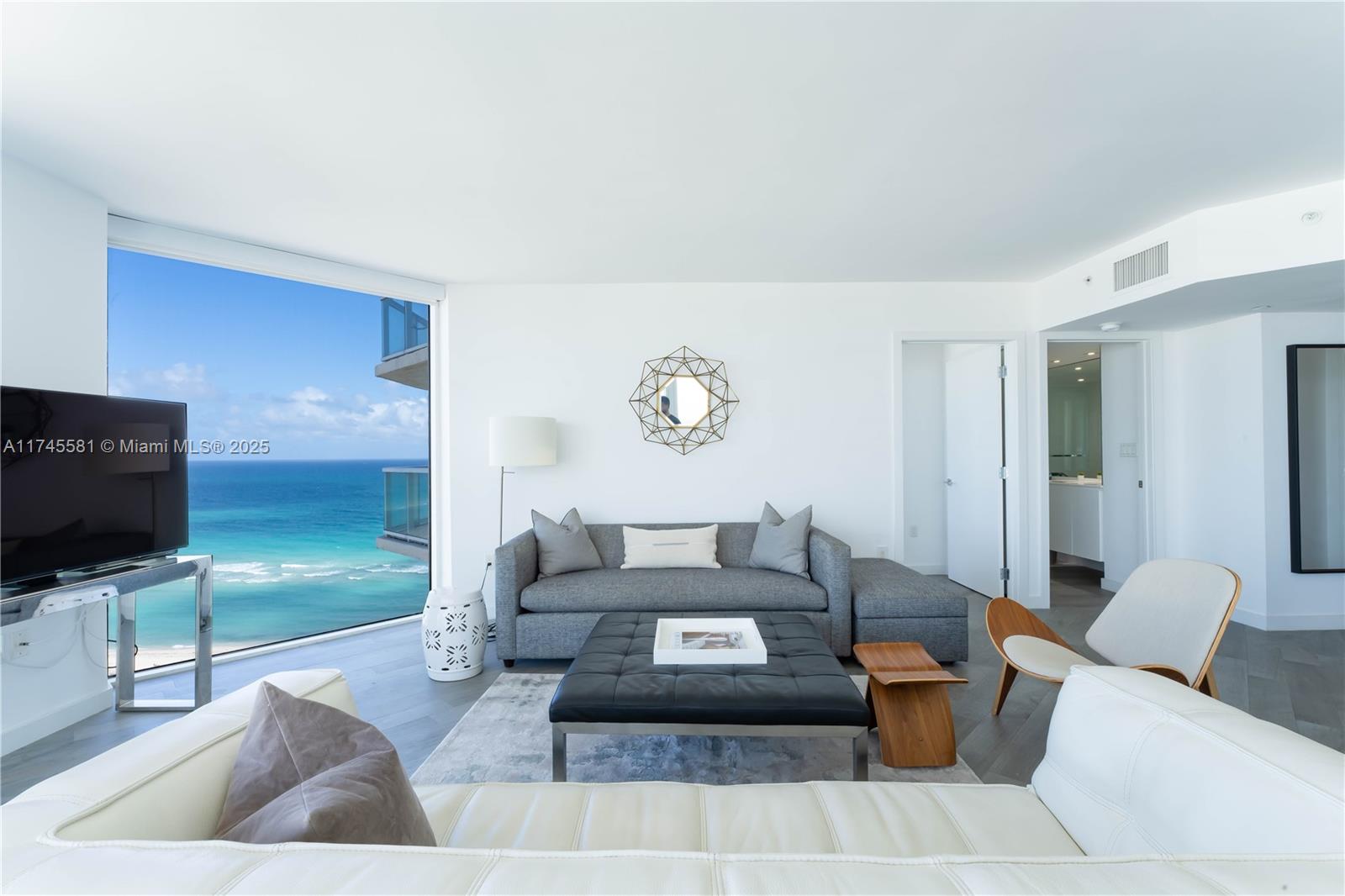 Apartamento à Venda em Miami Beach, FL