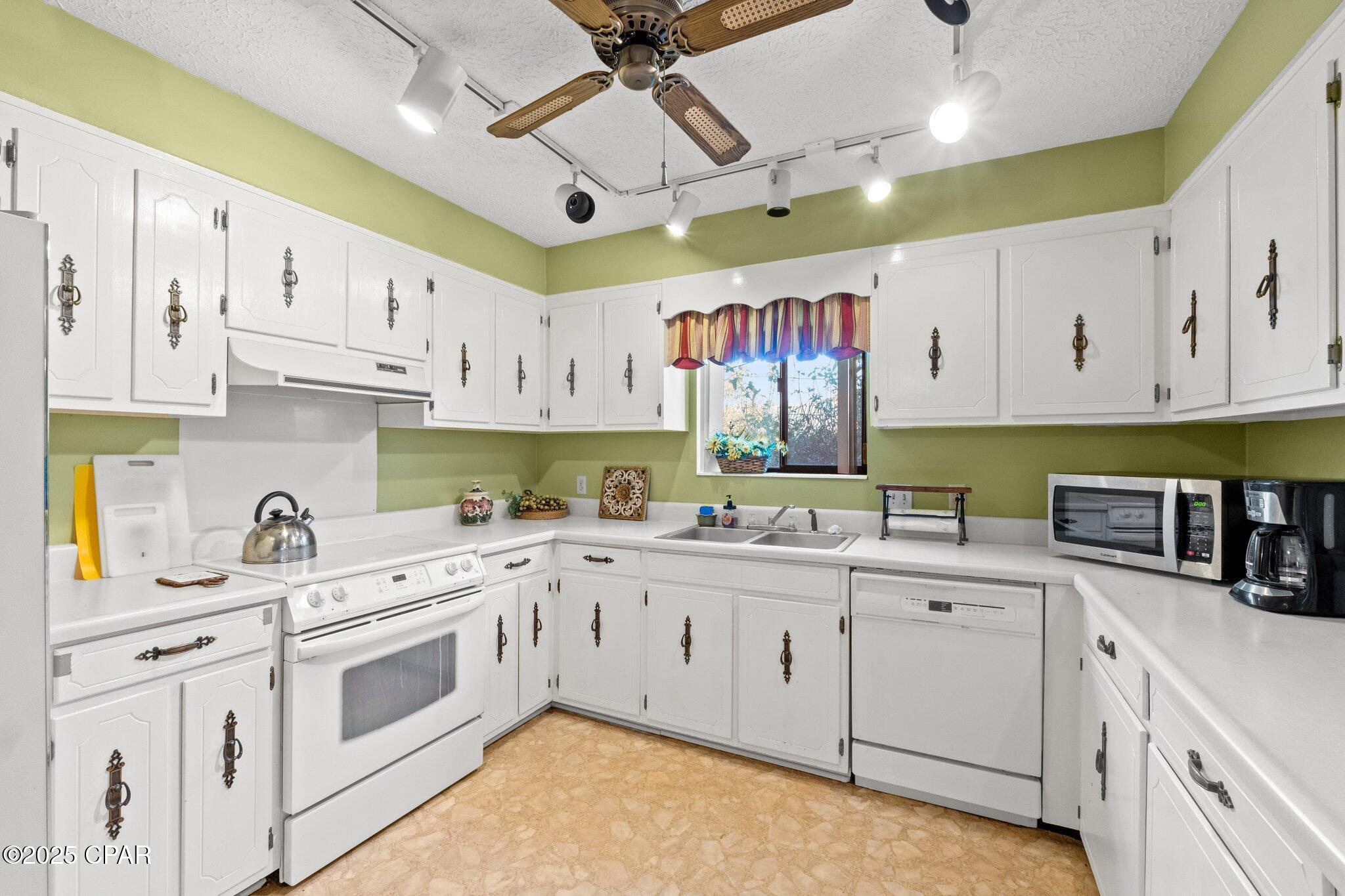 Image 4 For 3018 Brookins Road