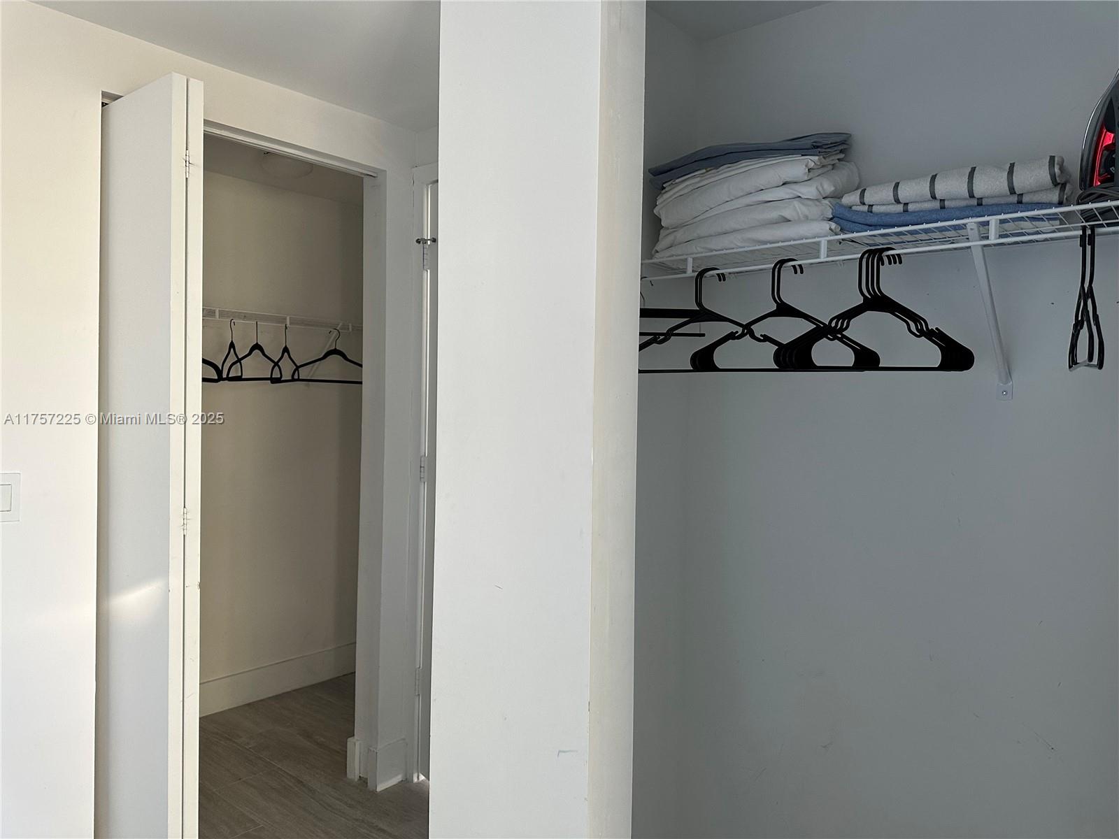 121 NE 34th St #1915, Miami FL 33137