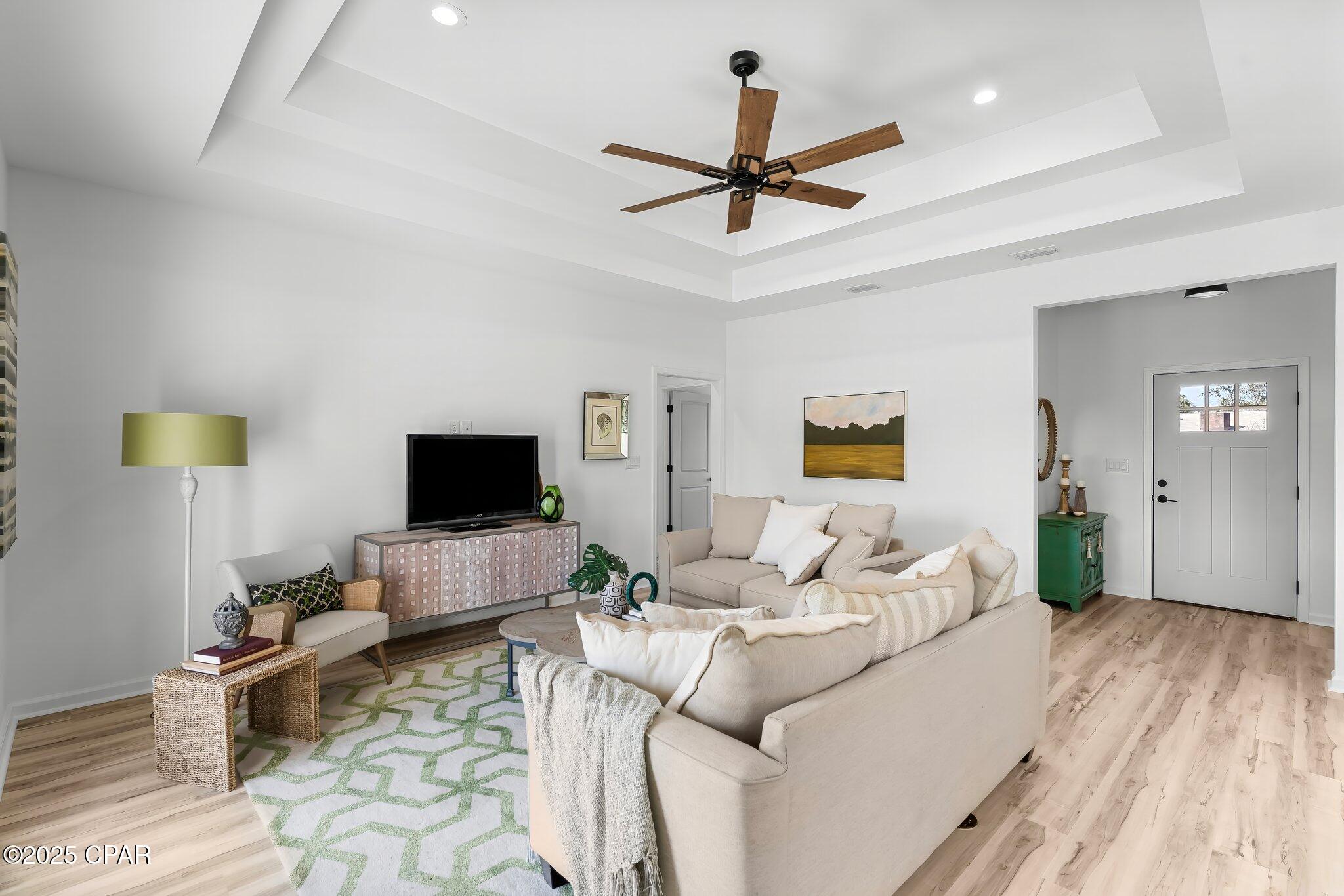 Image 11 For 6108 Lake Drive