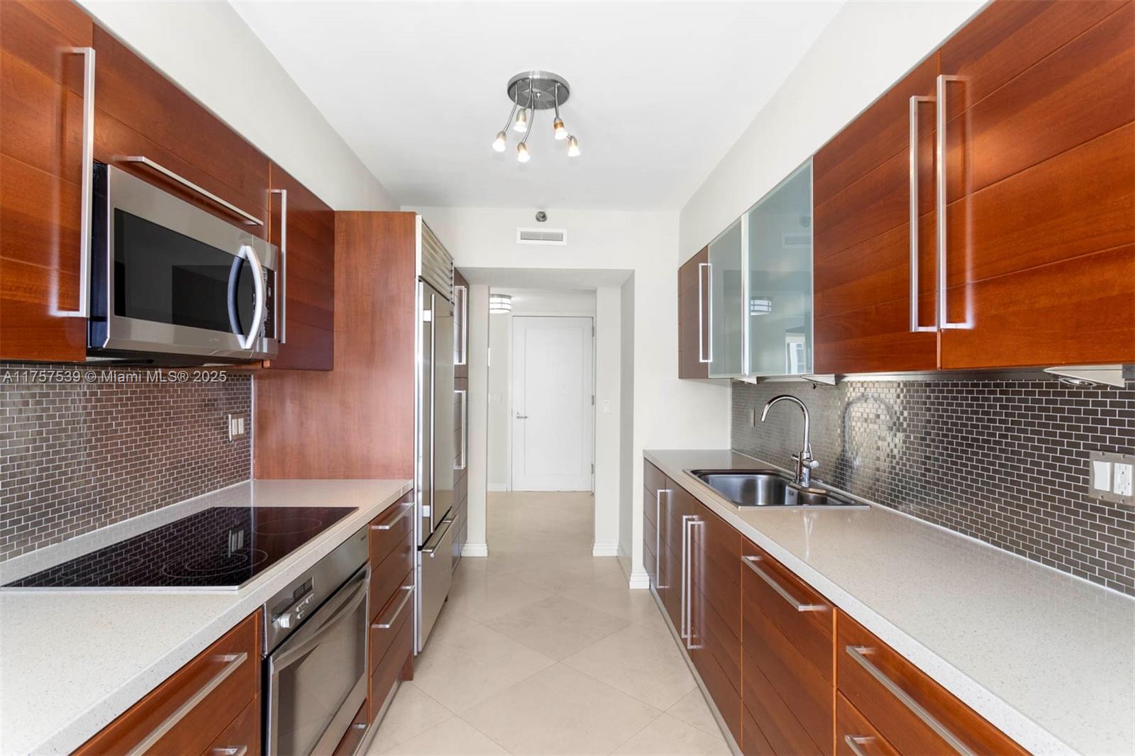 19500 Turnberry Way #20F, Aventura FL 33180