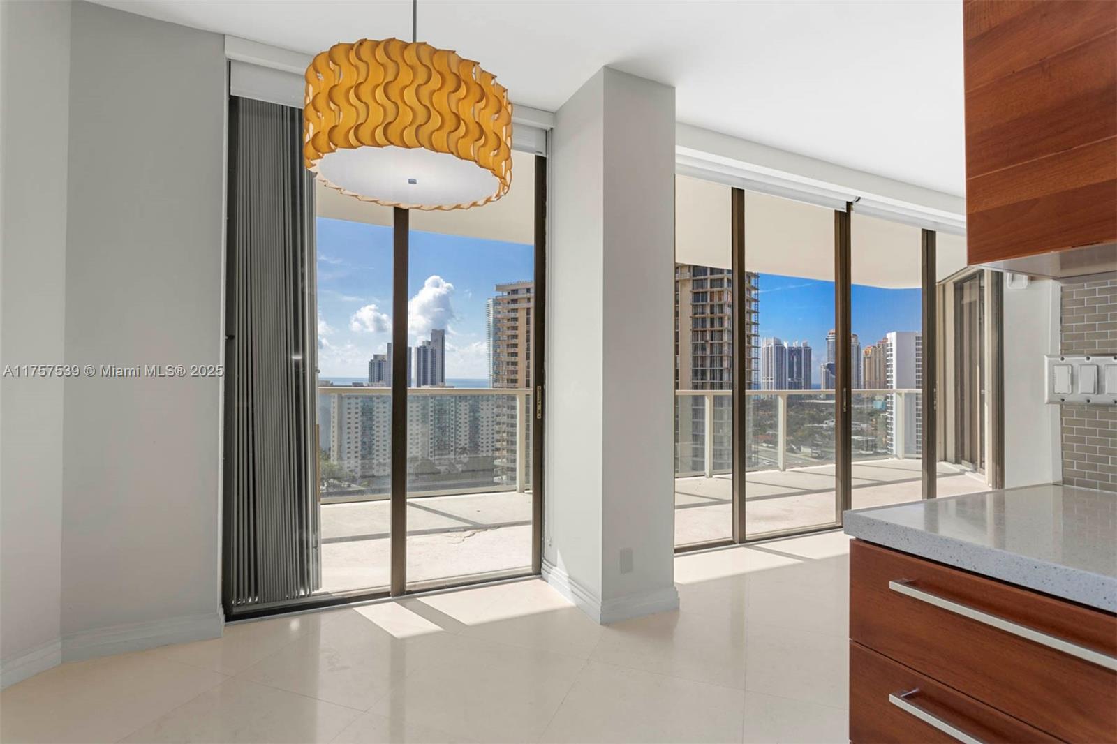 19500 Turnberry Way #20F, Aventura FL 33180