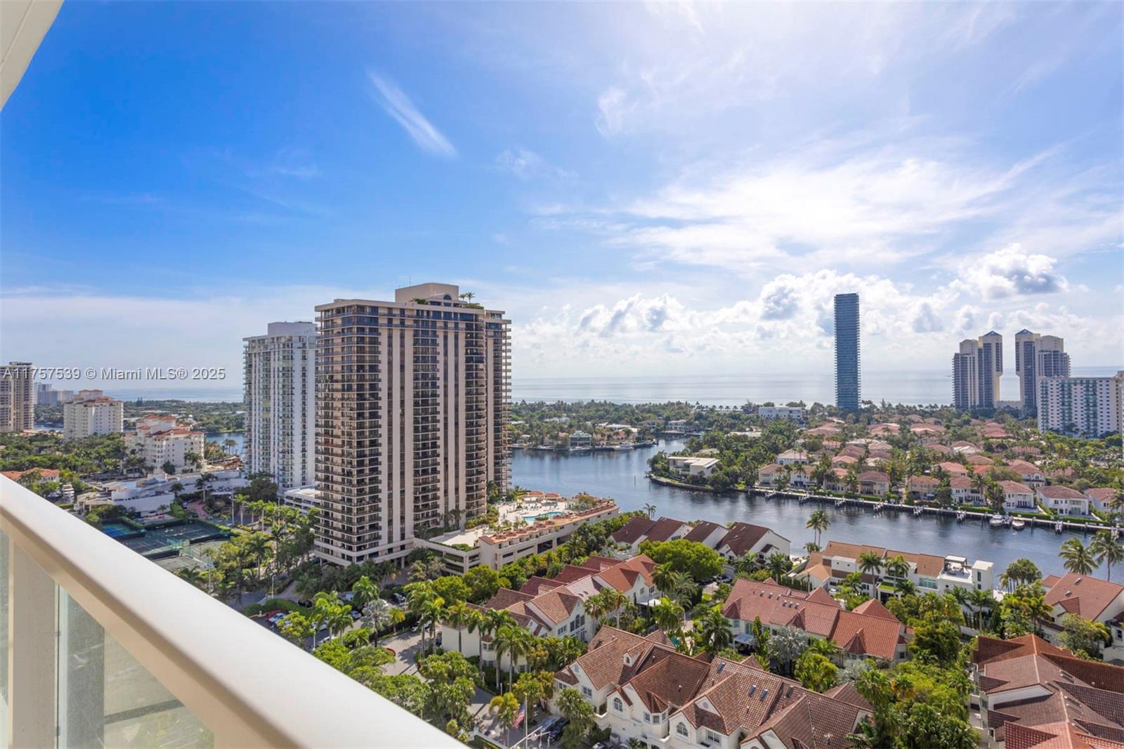 19500 Turnberry Way #20F, Aventura FL 33180