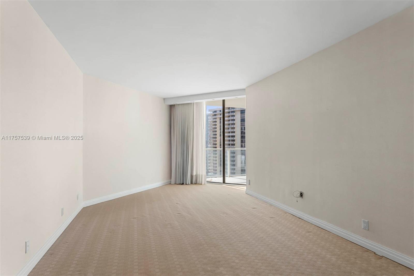 19500 Turnberry Way #20F, Aventura FL 33180