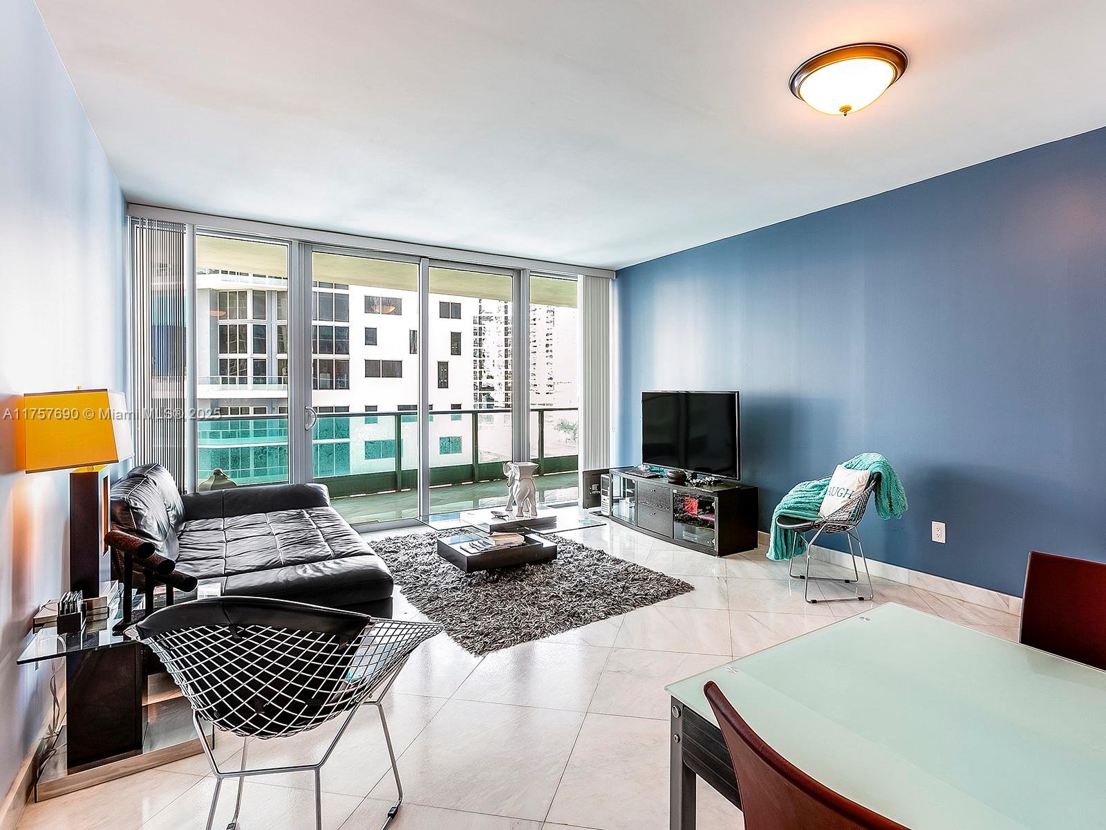 1331 Brickell Bay Dr #1206, Miami FL 33131
