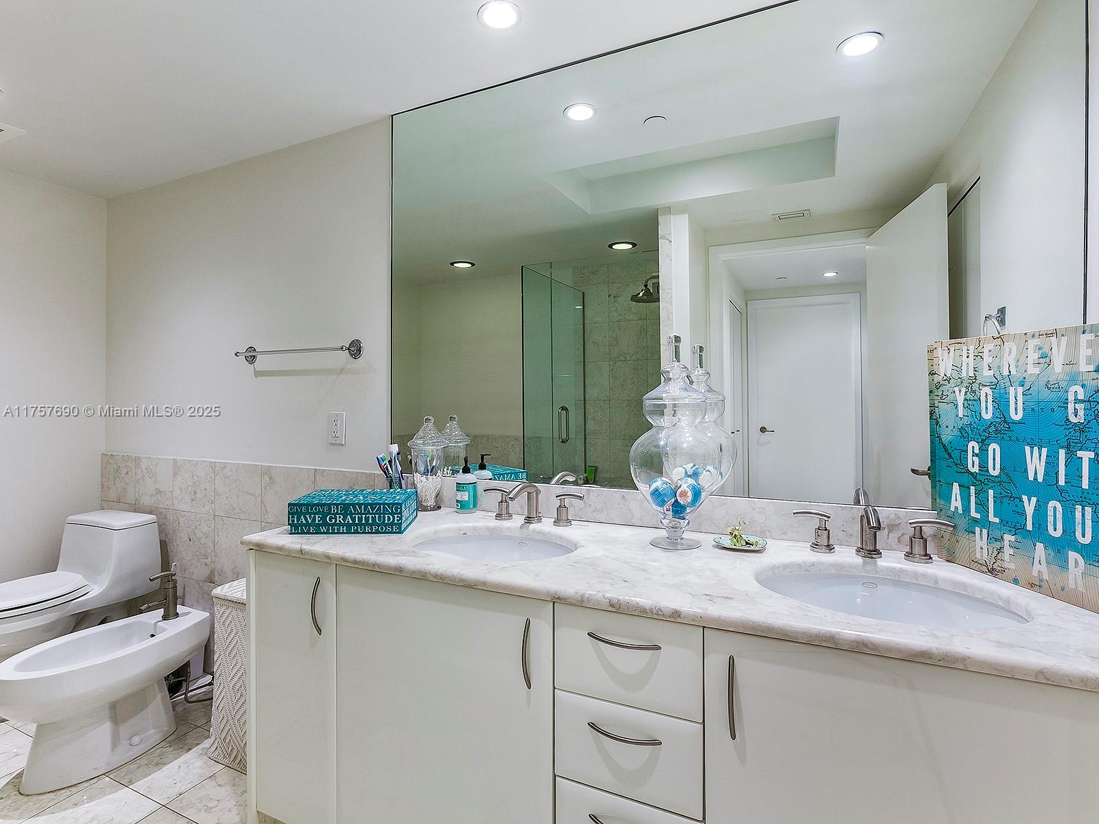 1331 Brickell Bay Dr #1206, Miami FL 33131