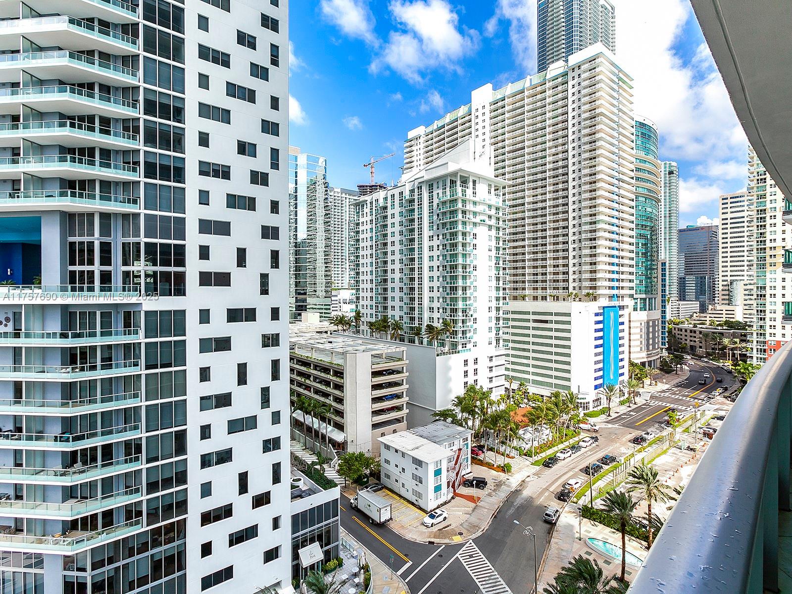 1331 Brickell Bay Dr #1206, Miami FL 33131