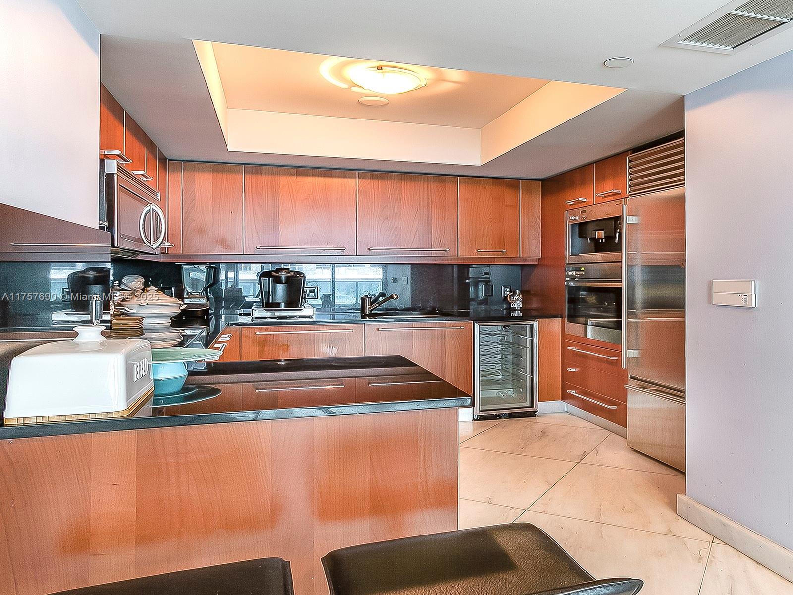 1331 Brickell Bay Dr #1206, Miami FL 33131