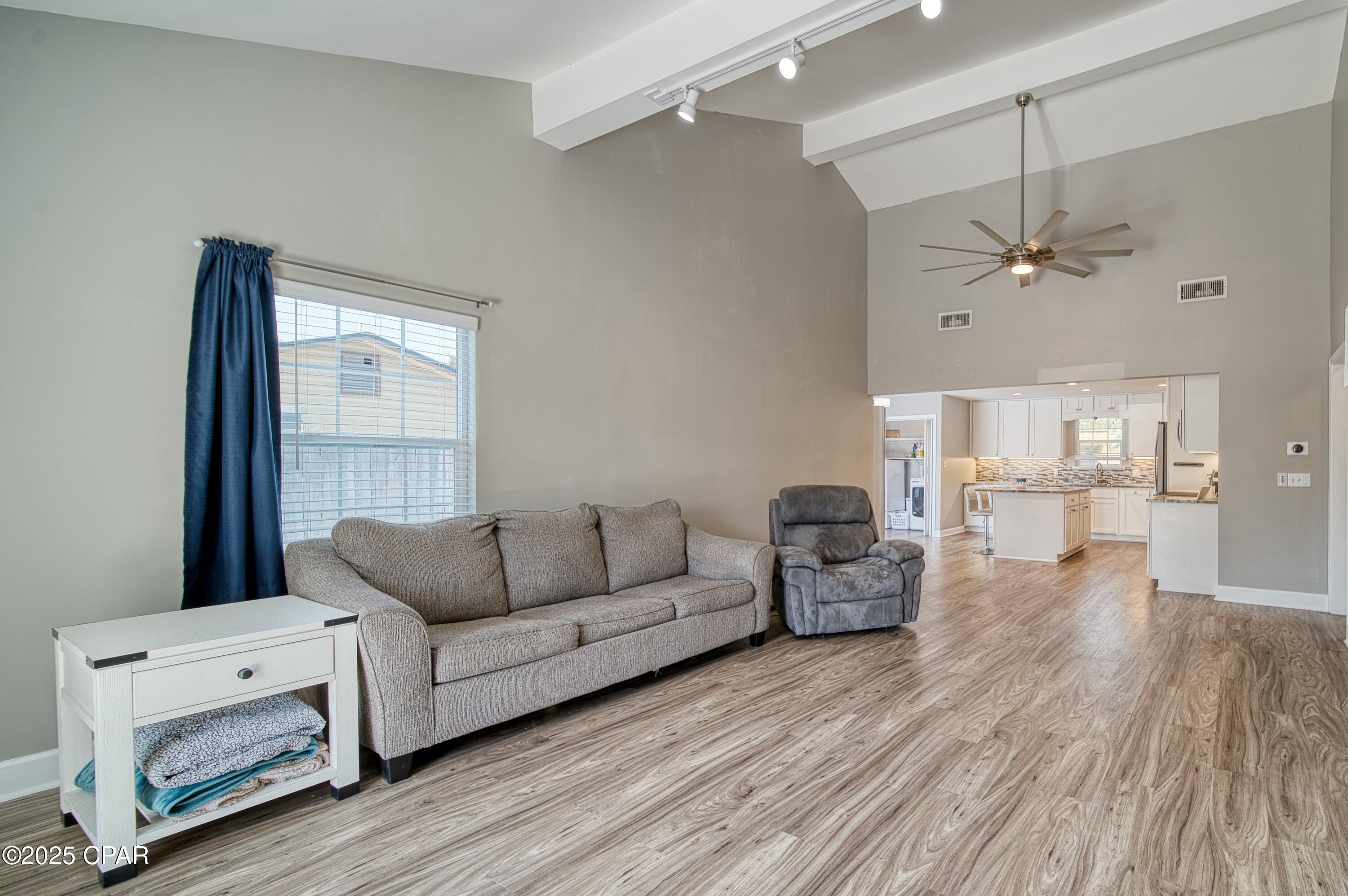 Image 4 For 6304 Causeway Road
