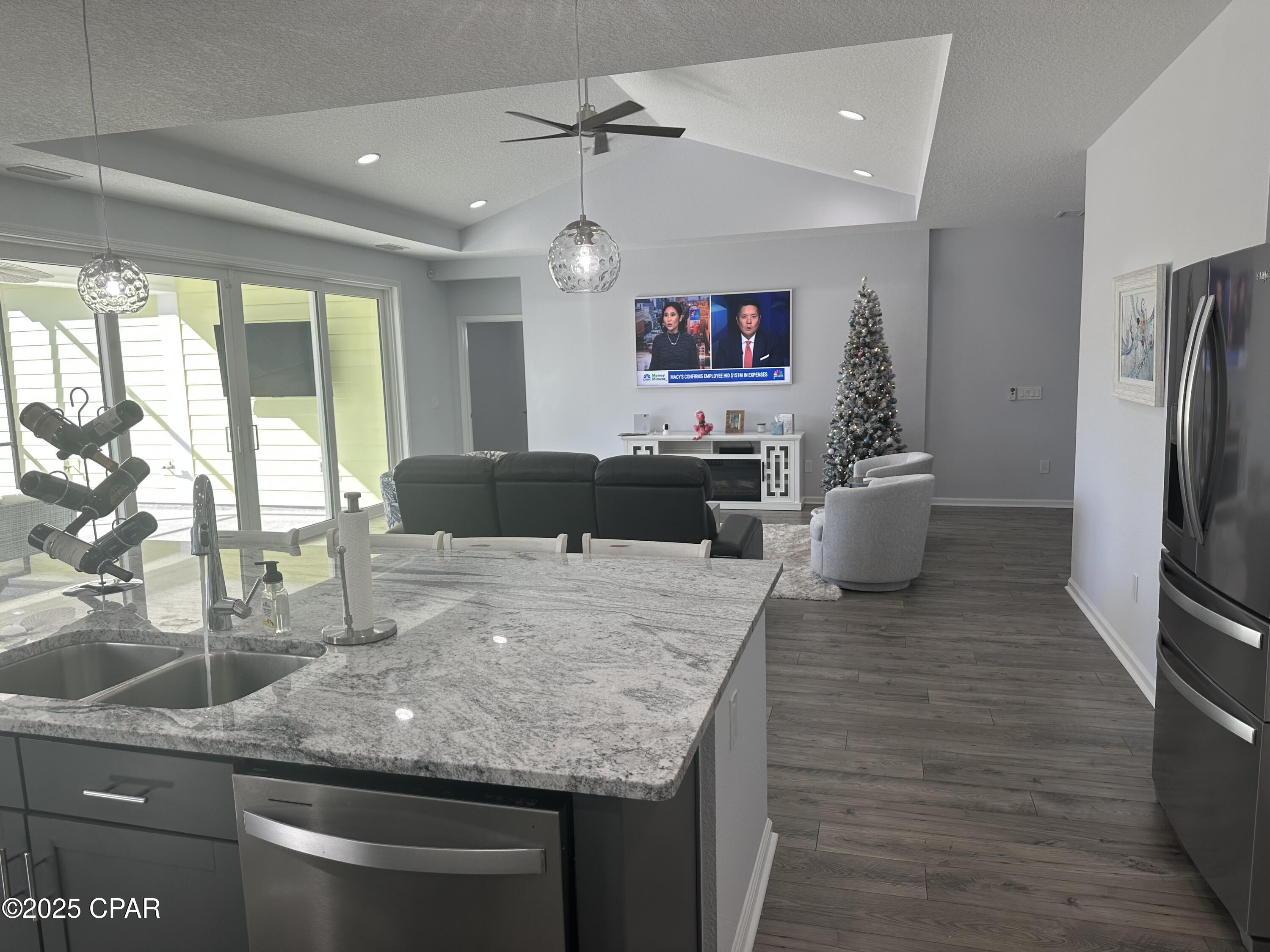 Image 10 For 9399 Paradise Drive