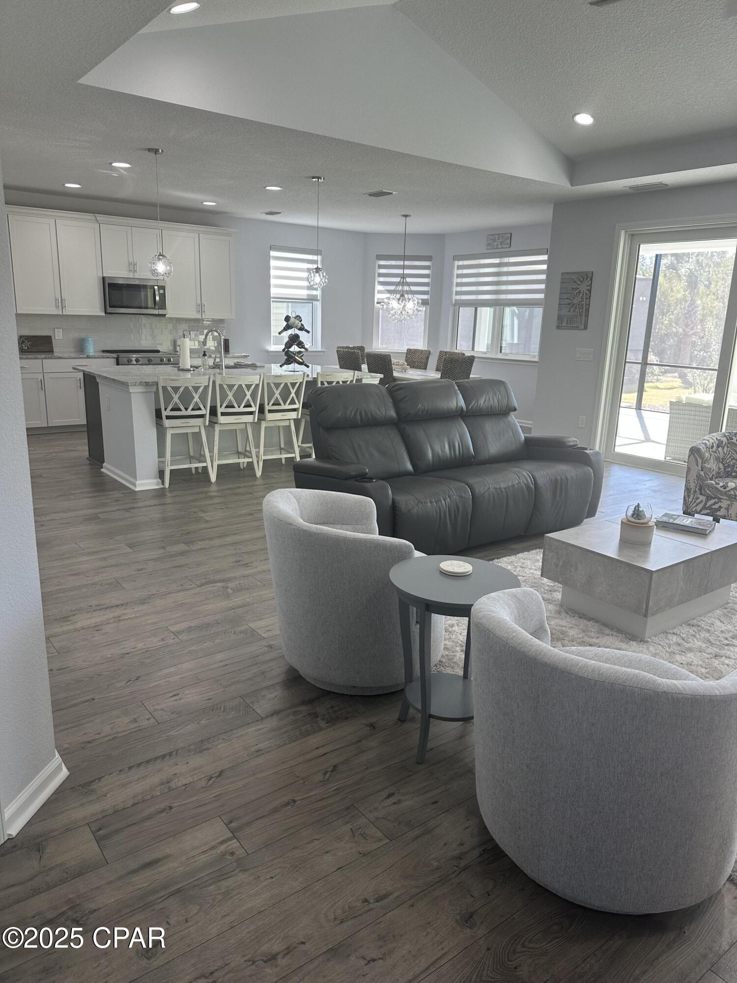 Image 7 For 9399 Paradise Drive