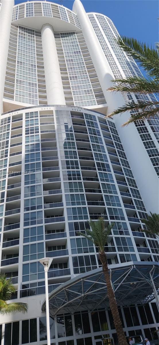 Apartamento en Alquiler en Sunny Isles Beach, FL