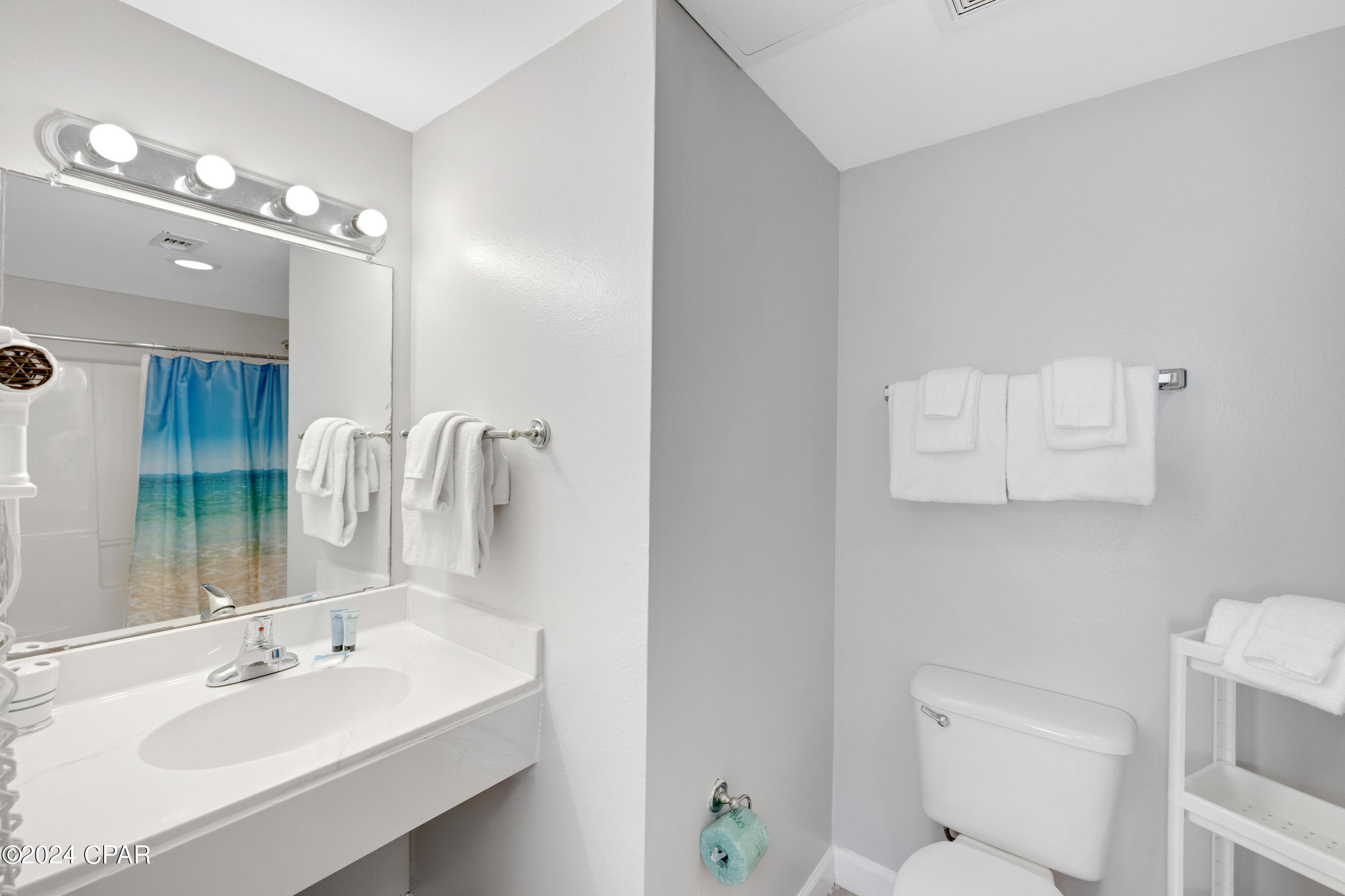 Image 3 For 9900 Thomas Drive 1104