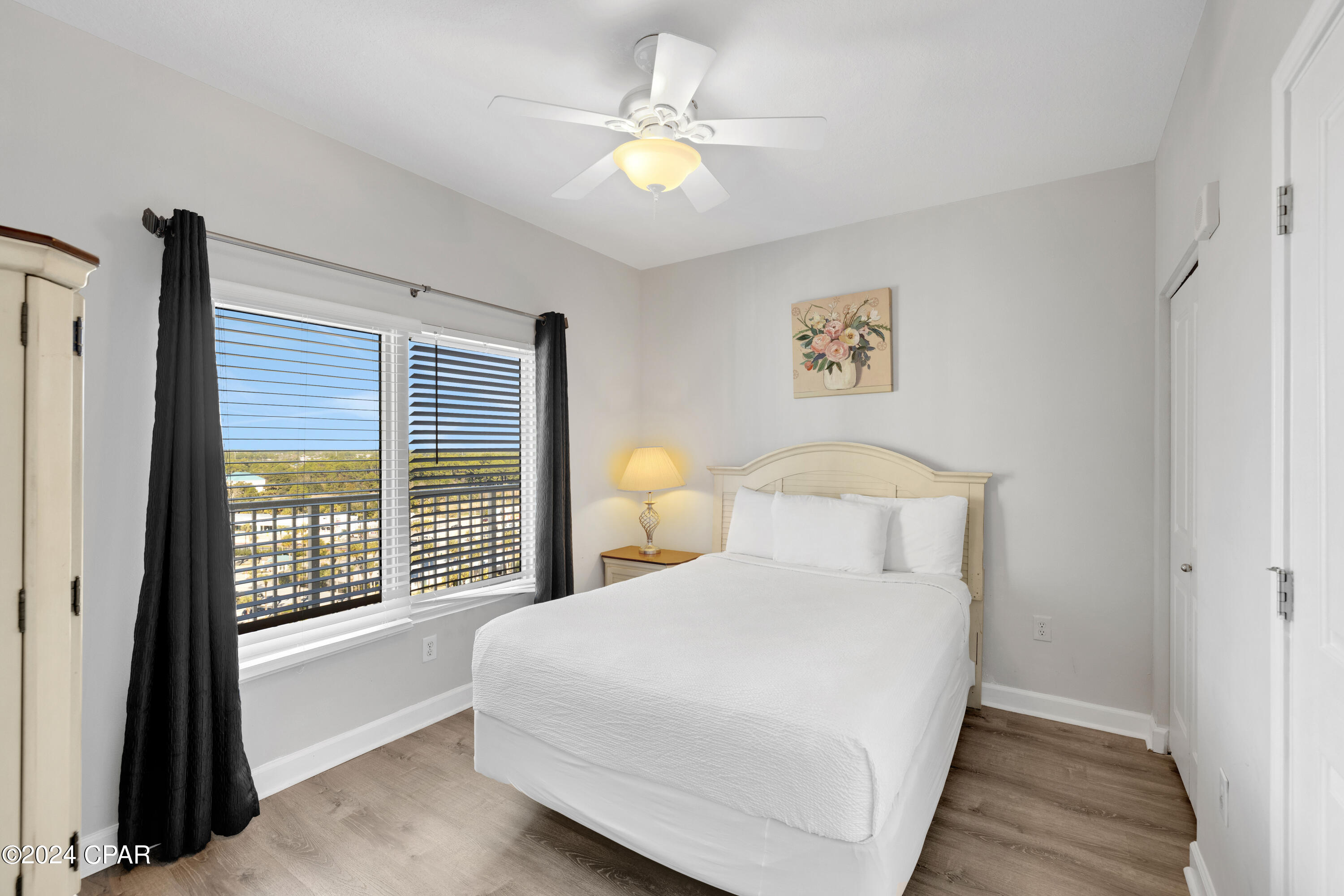 Image 7 For 9900 Thomas Drive 1104