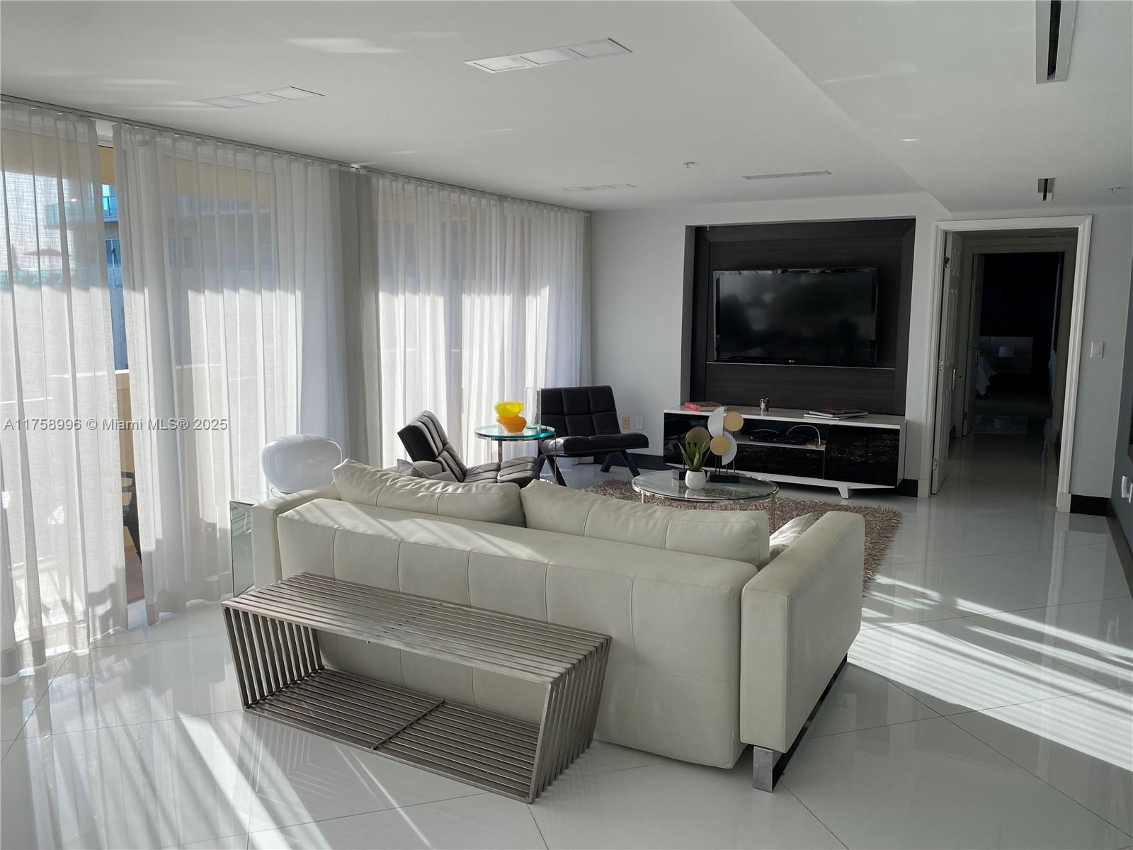 2951 S Bayshore Dr #1008, Miami FL 33133