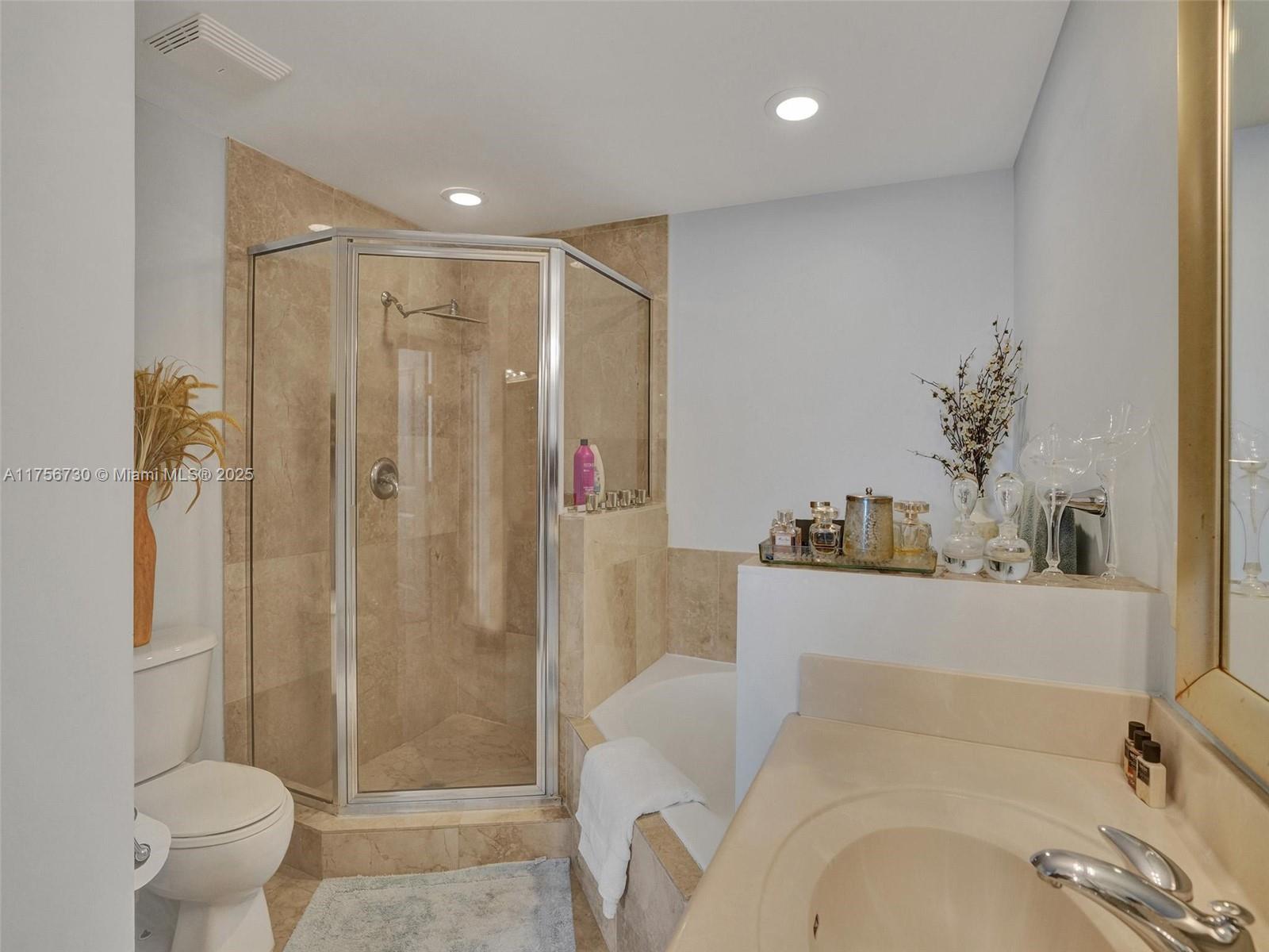 7900 Harbor Island Dr #510, North Bay Village FL 33141