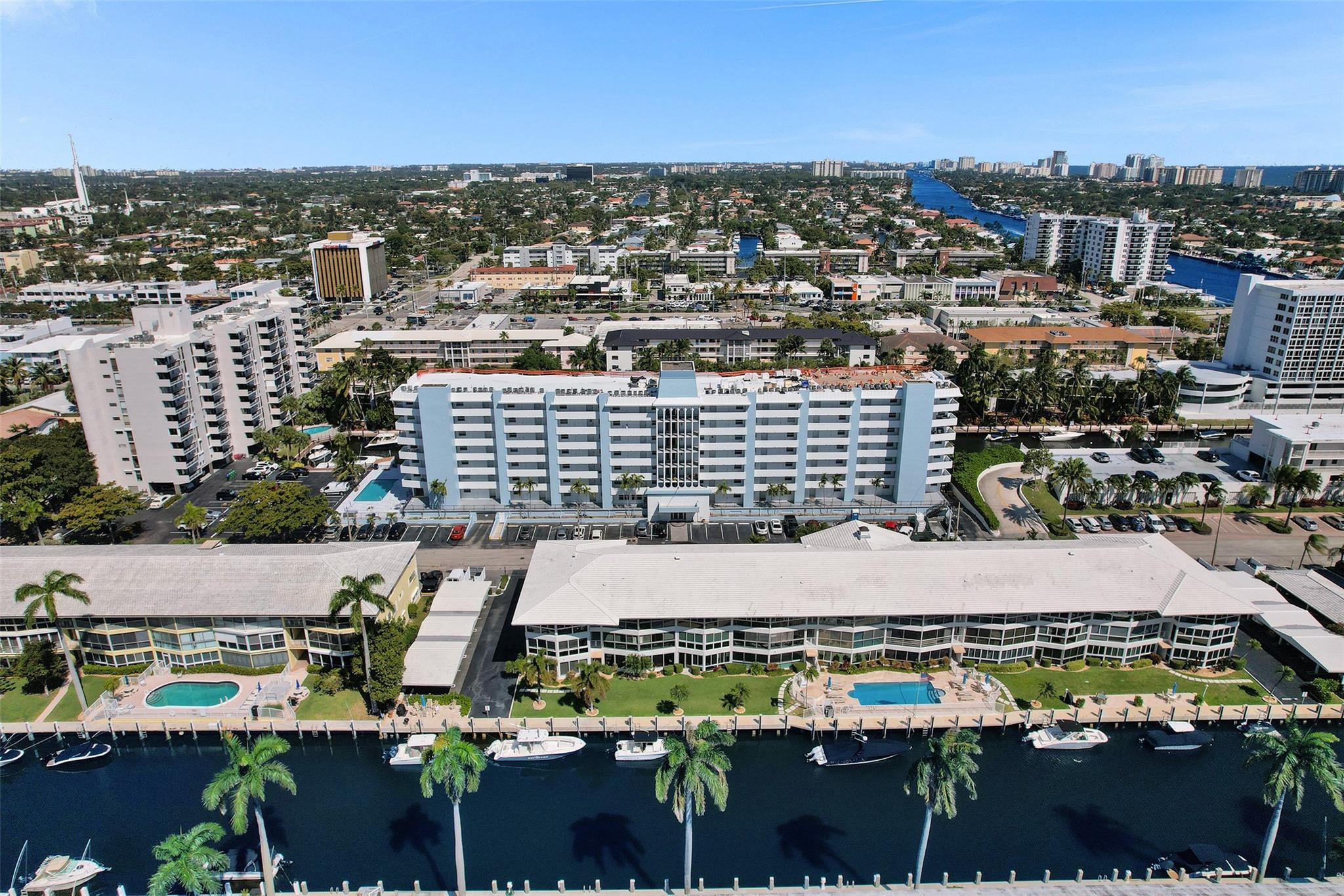 3051 NE 48th St 509