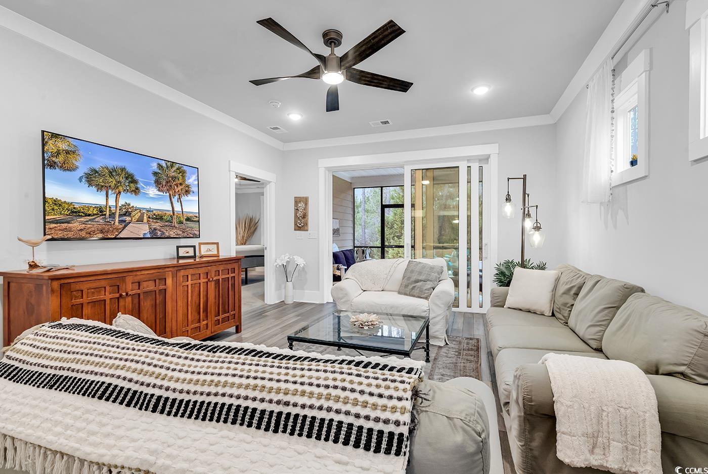 6013 Tramonto St.