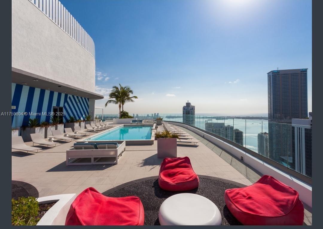 55 SW 9th St #2709, Miami FL 33130