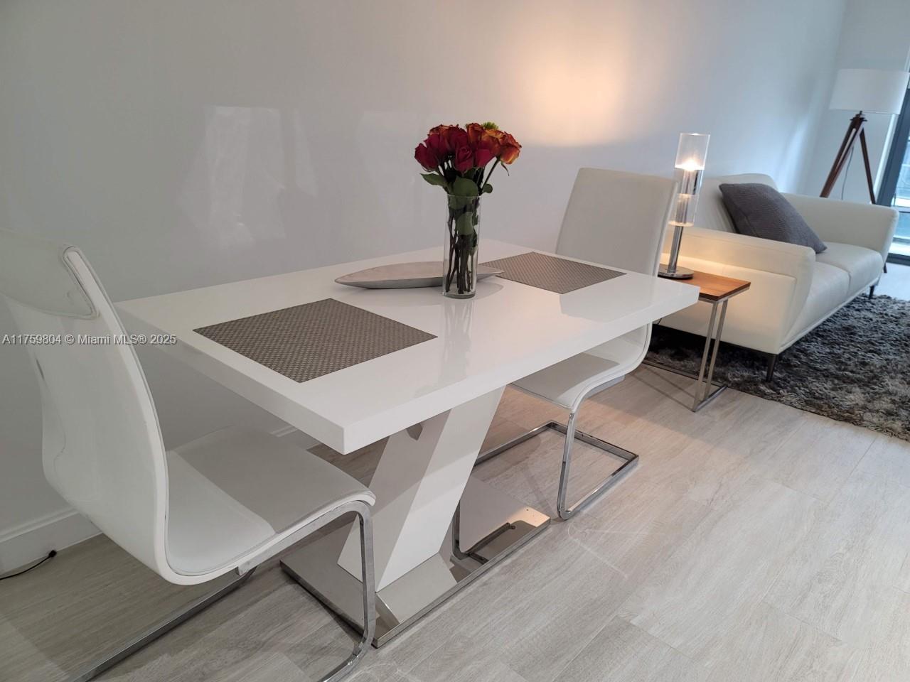 55 SW 9th St #2709, Miami FL 33130