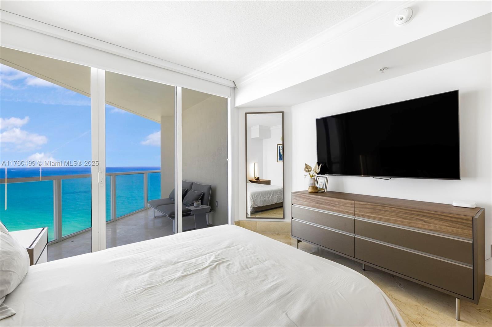 16699 Collins Ave #3905, Sunny Isles Beach FL 33160