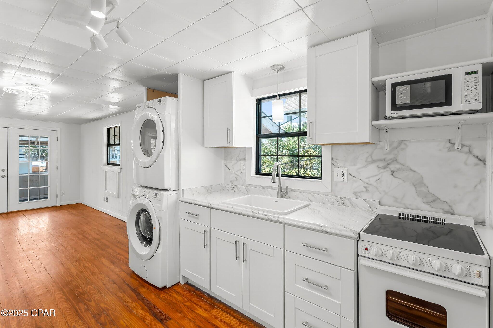 Image 17 For 6604 Beach Drive B