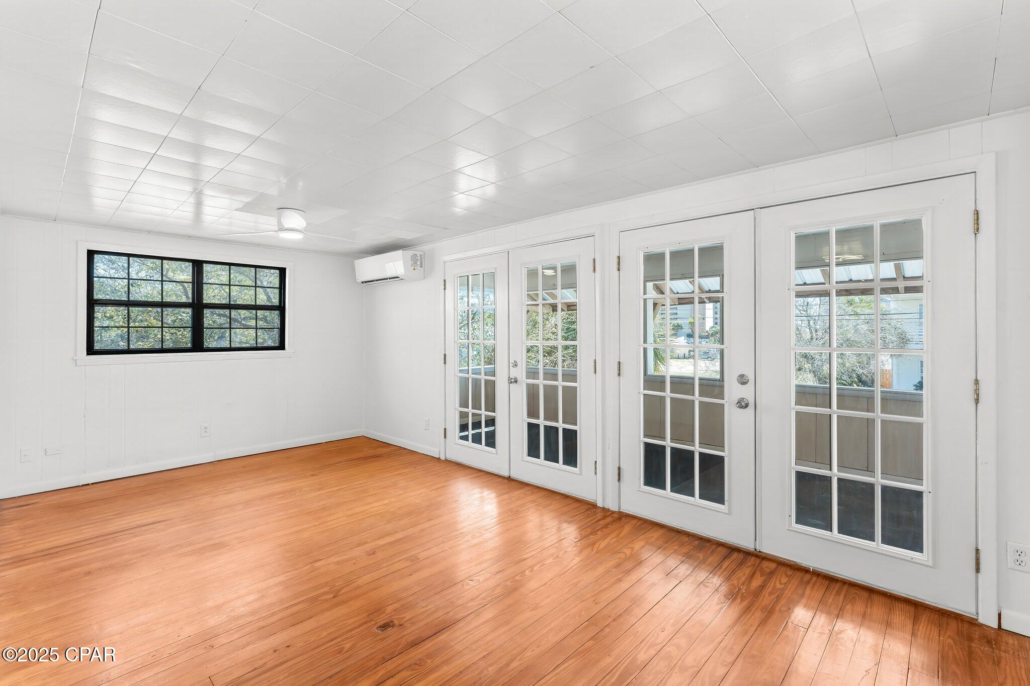 Image 9 For 6604 Beach Drive B