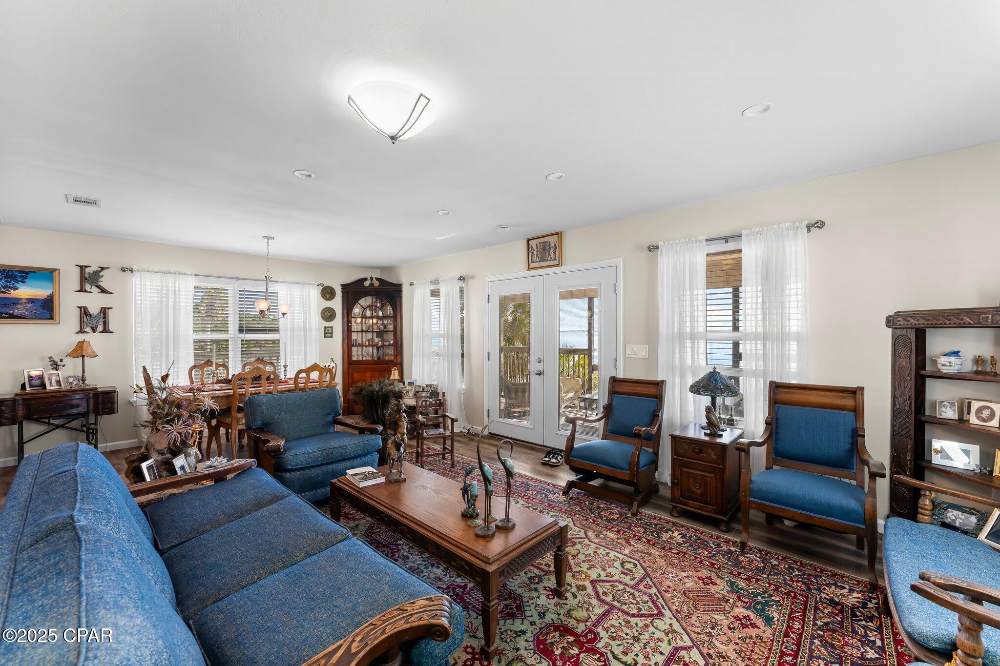 Image 10 For 1035 Bay Circle