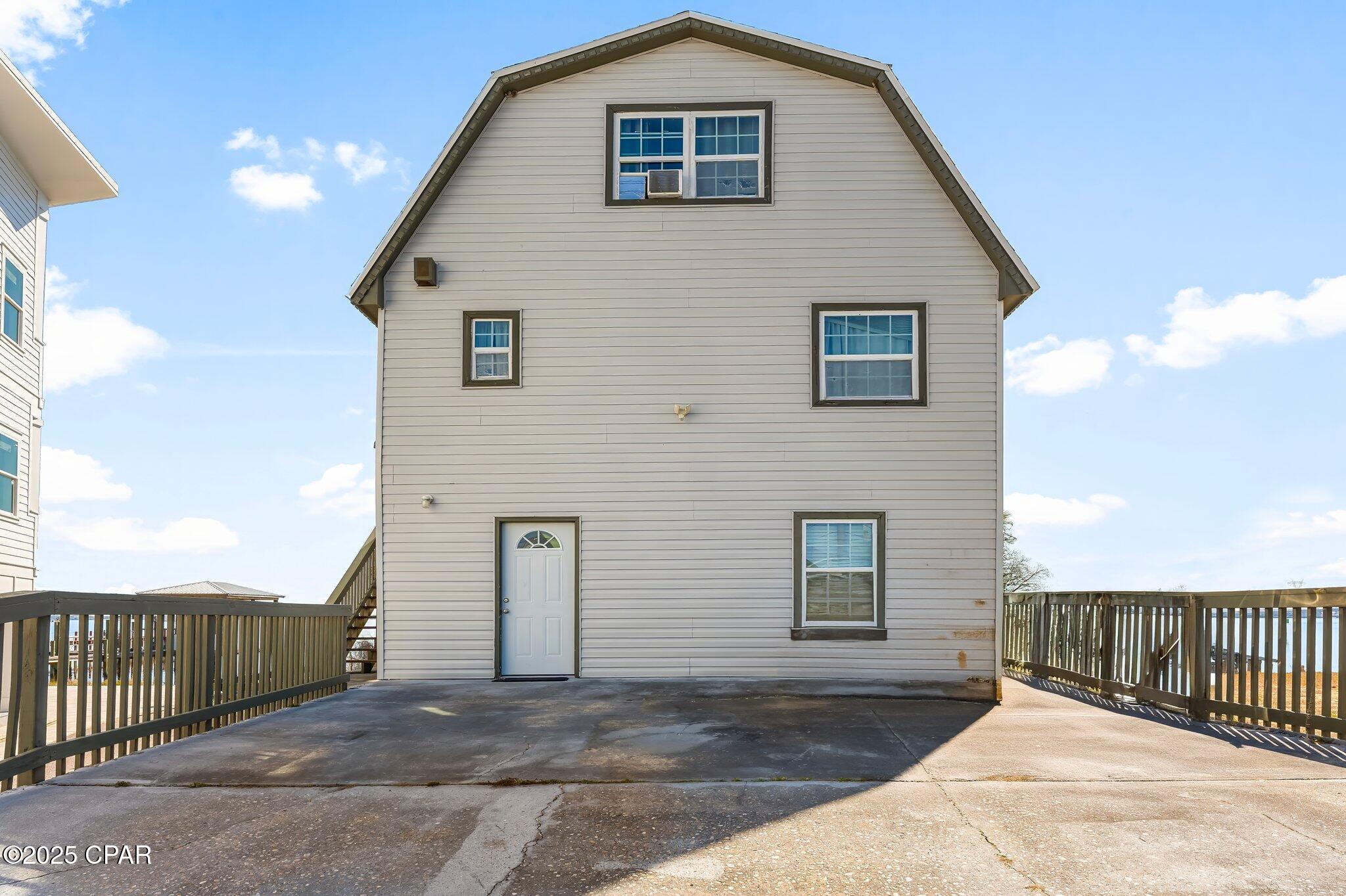 Image 4 For 1035 Bay Circle