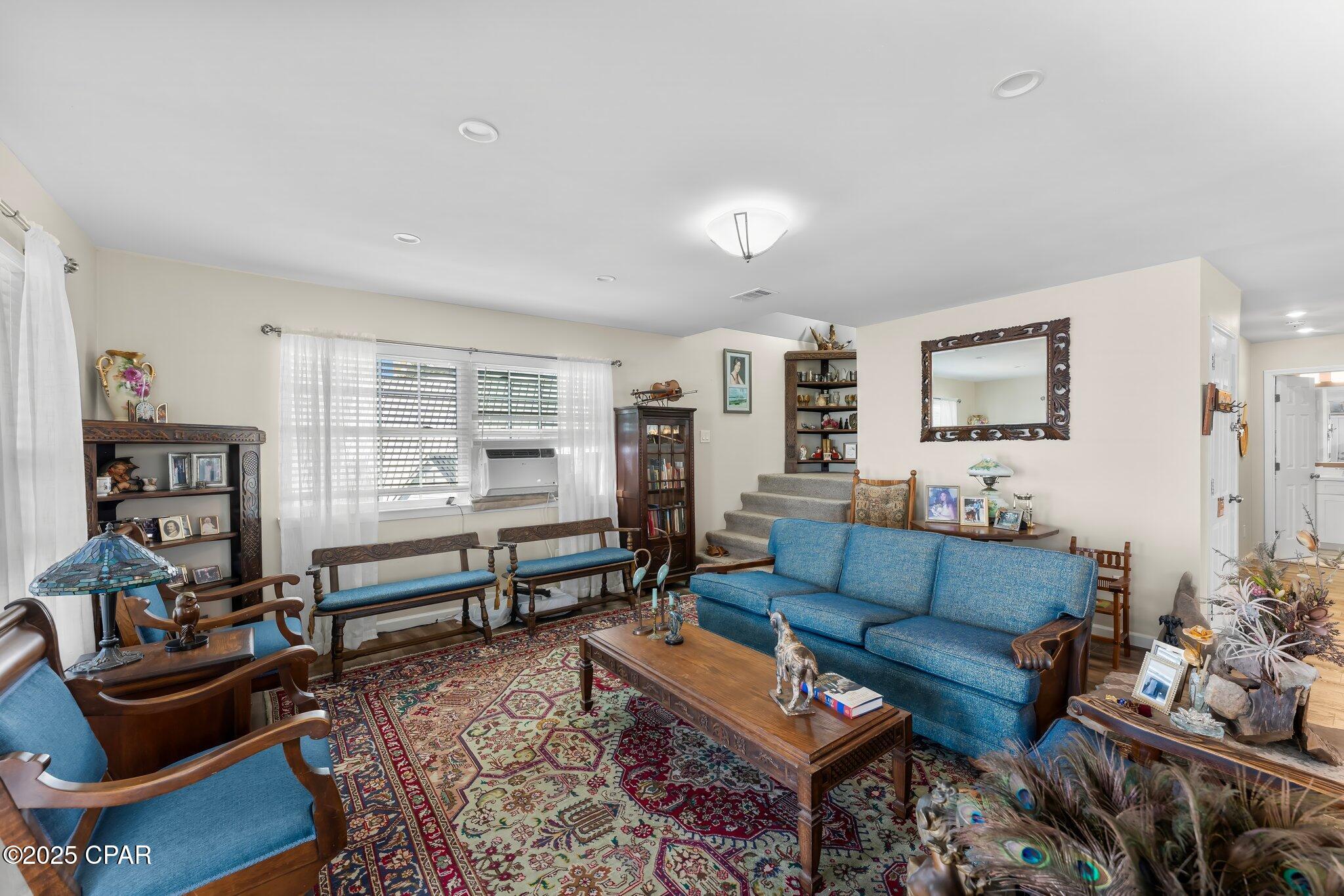 Image 8 For 1035 Bay Circle