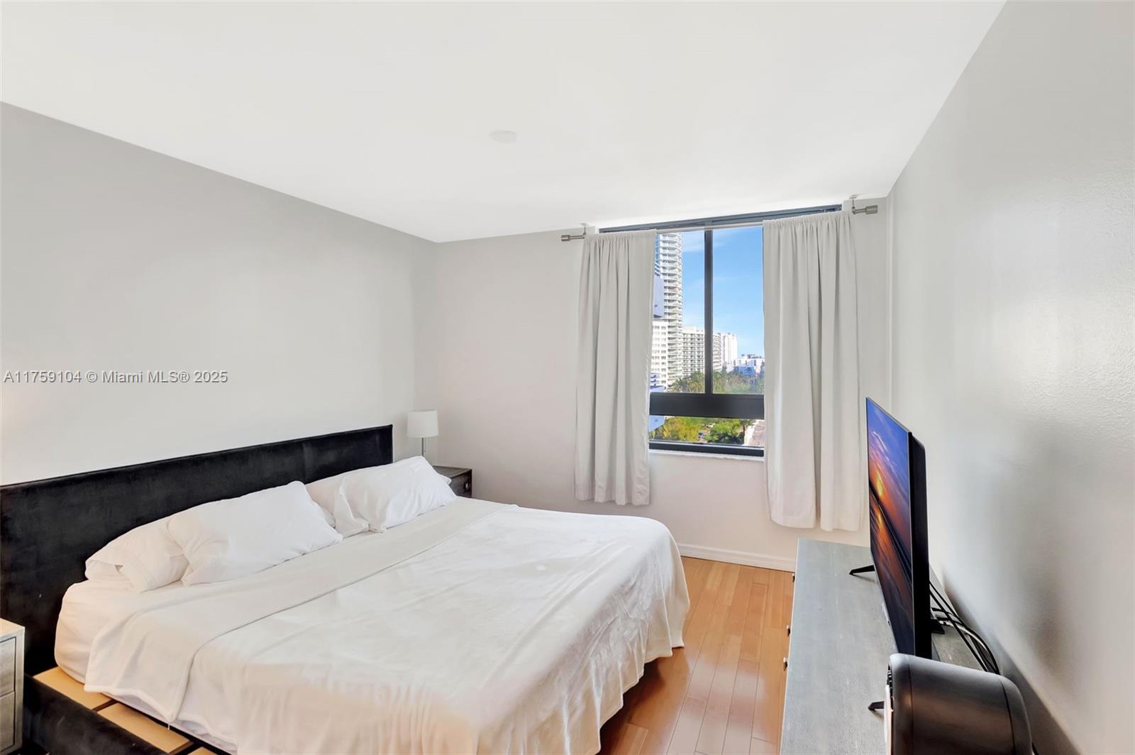 1330 West Ave #909, Miami Beach FL 33139
