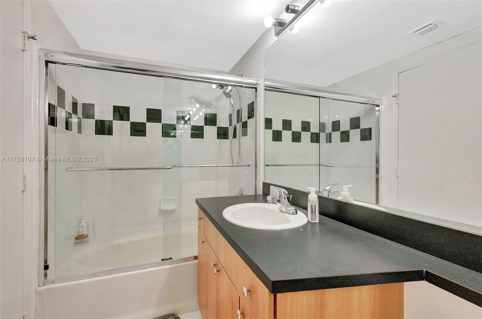 1330 West Ave #909, Miami Beach FL 33139