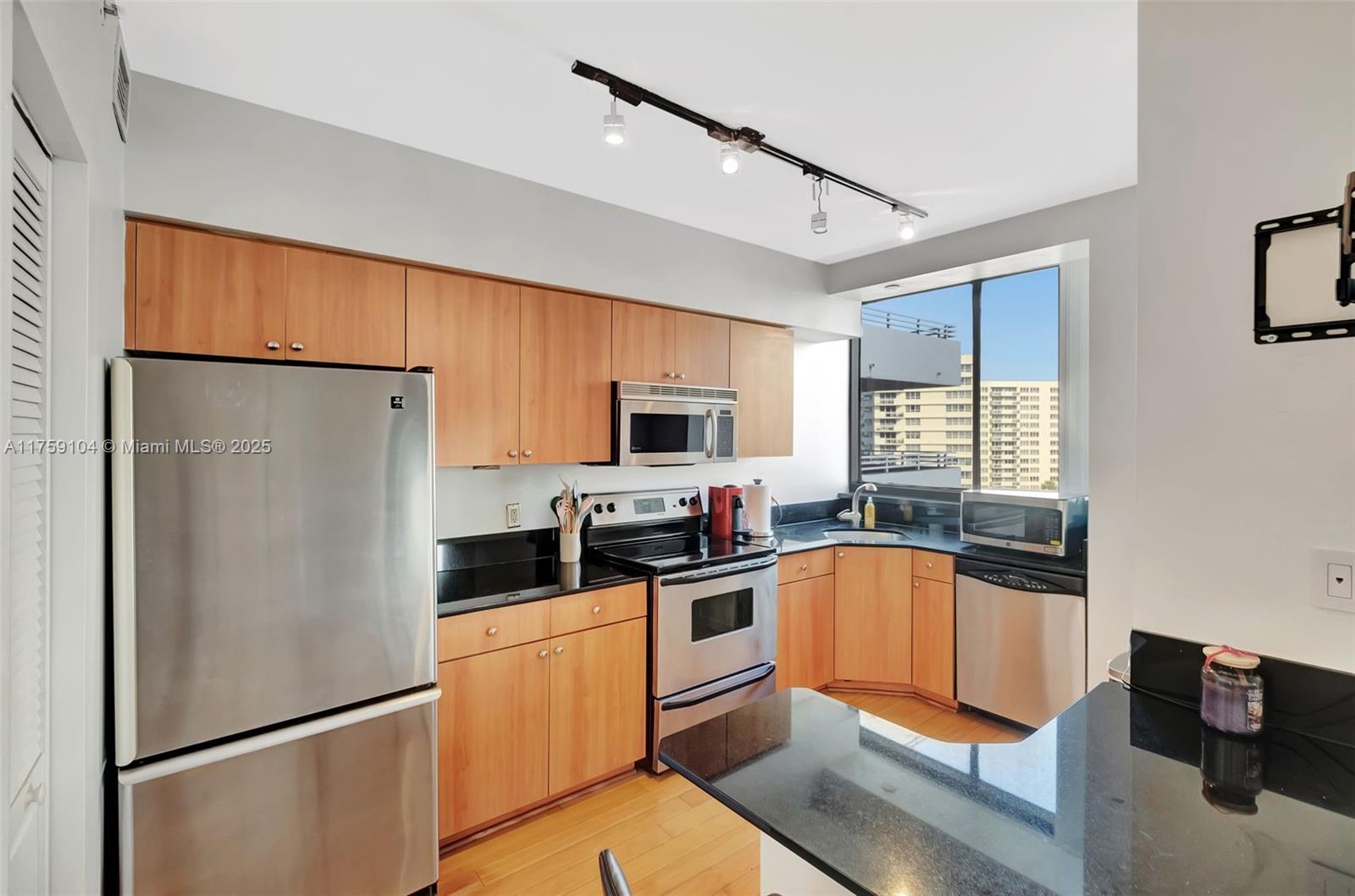 1330 West Ave #909, Miami Beach FL 33139