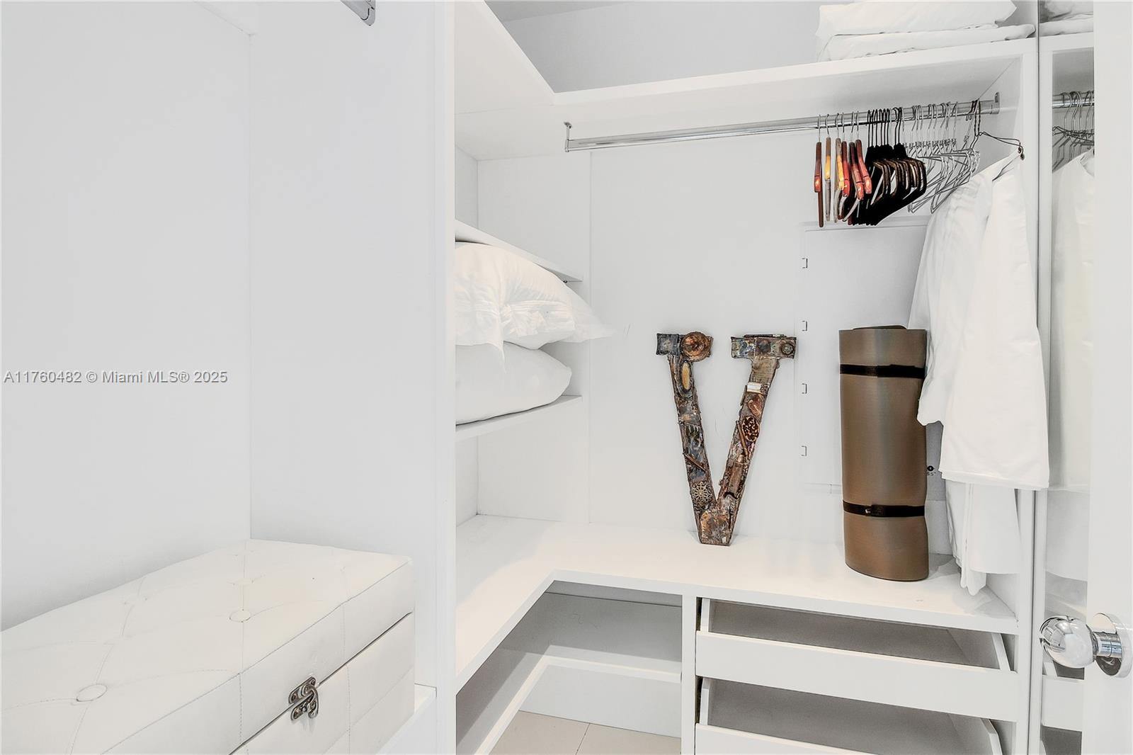 3737 Collins Ave #S-1302, Miami Beach FL 33140