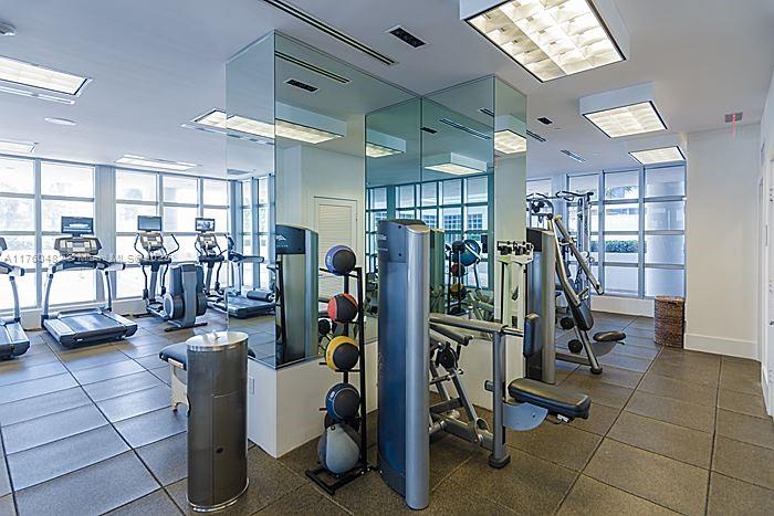 3737 Collins Ave #S-1302, Miami Beach FL 33140