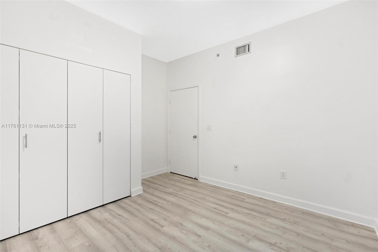 3340 NE 190th St #208, Aventura FL 33180
