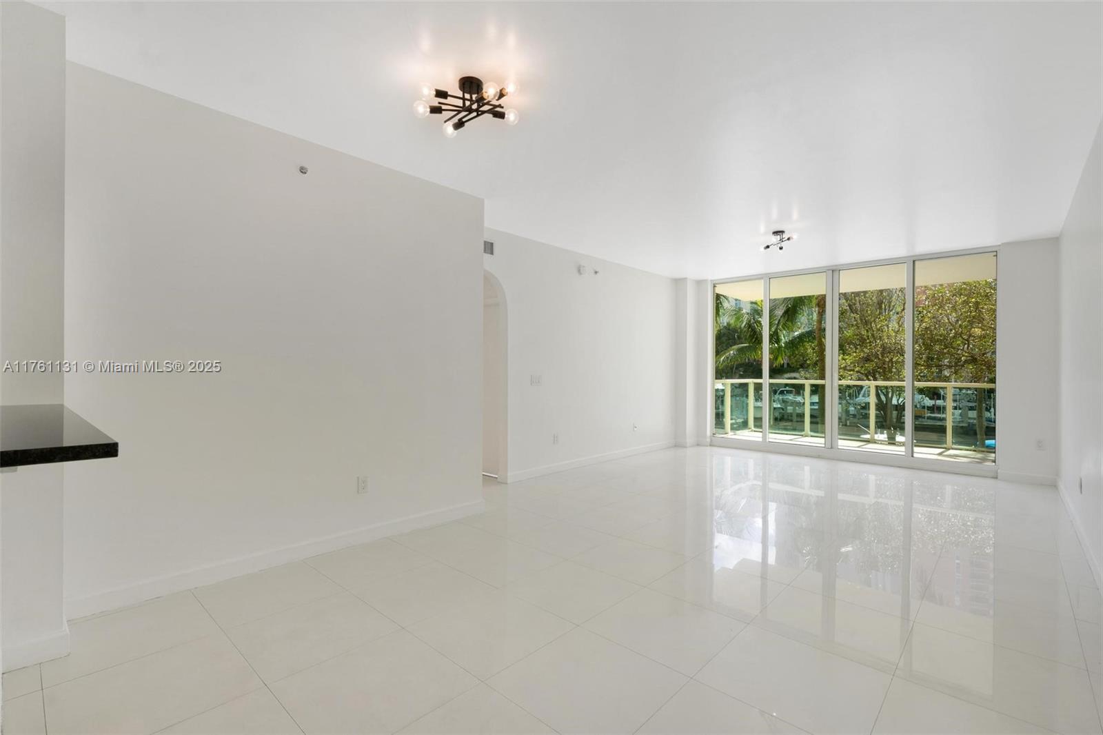 3340 NE 190th St #208, Aventura FL 33180