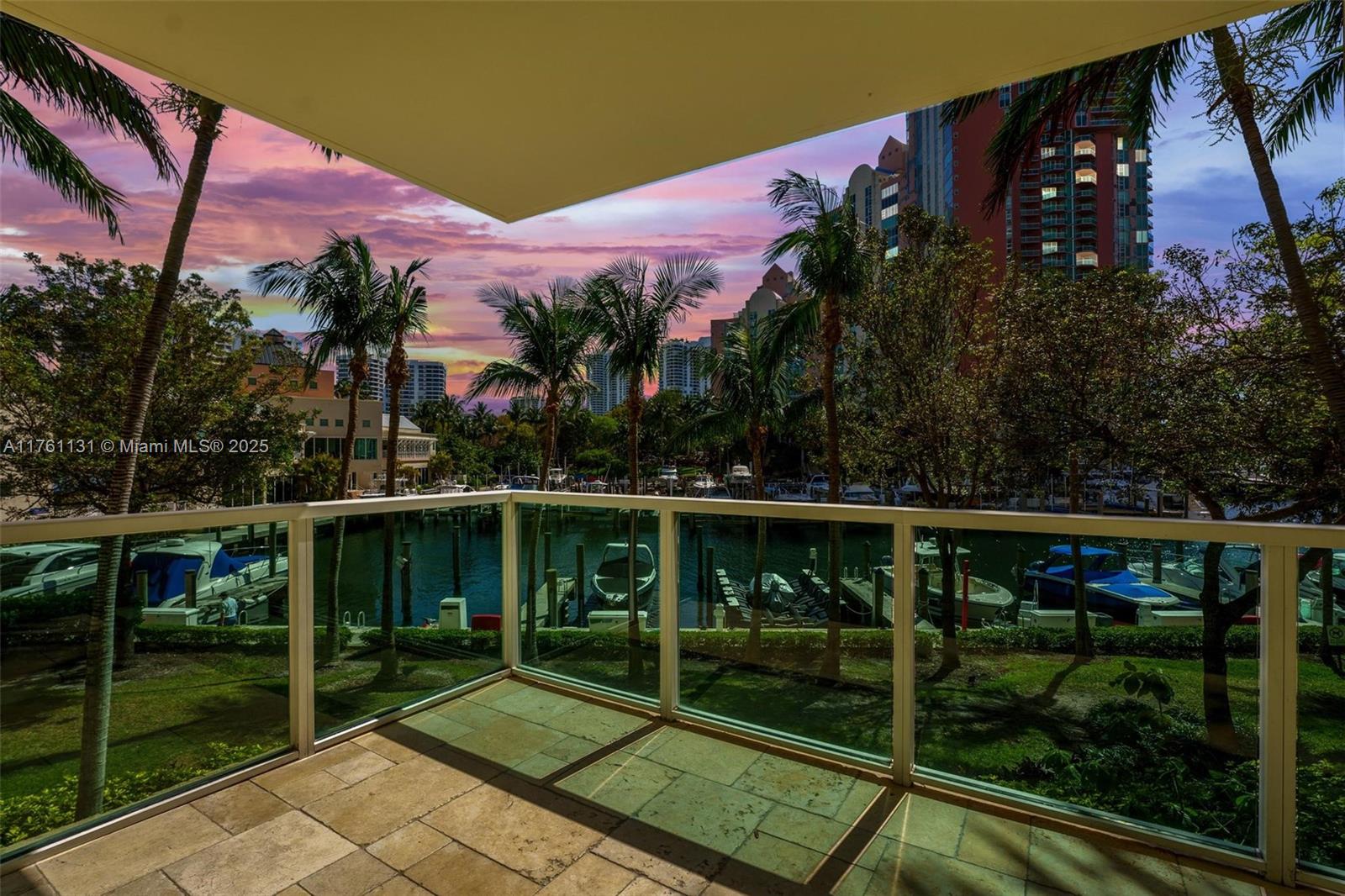 3340 NE 190th St #208, Aventura FL 33180