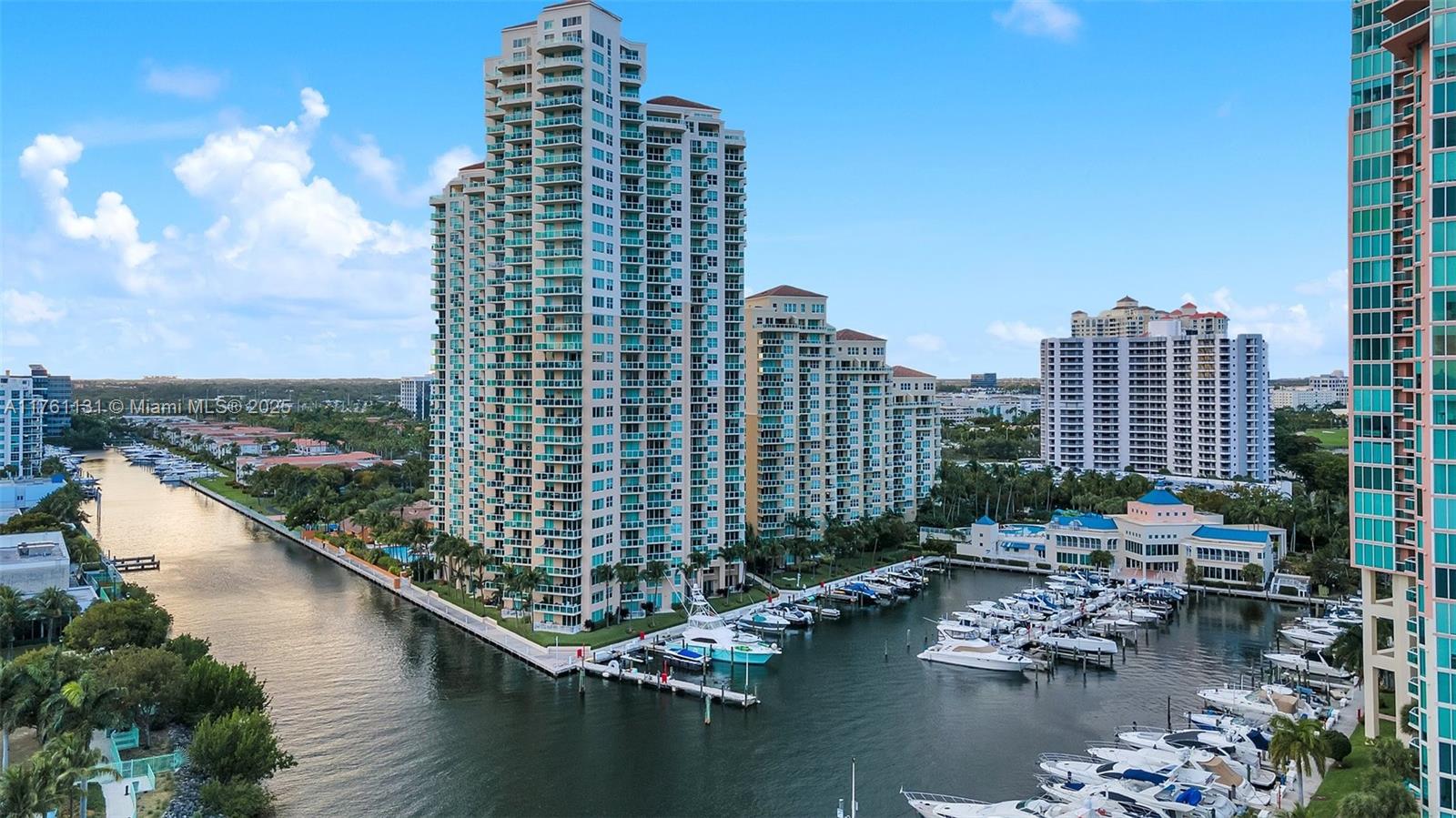 3340 NE 190th St #208, Aventura FL 33180