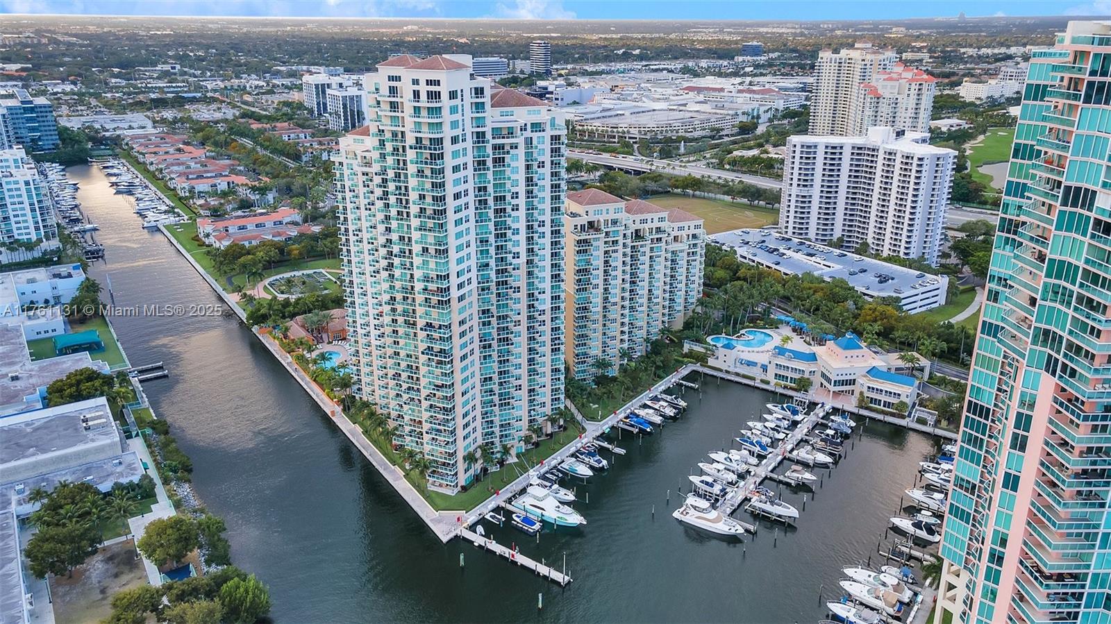 3340 NE 190th St #208, Aventura FL 33180